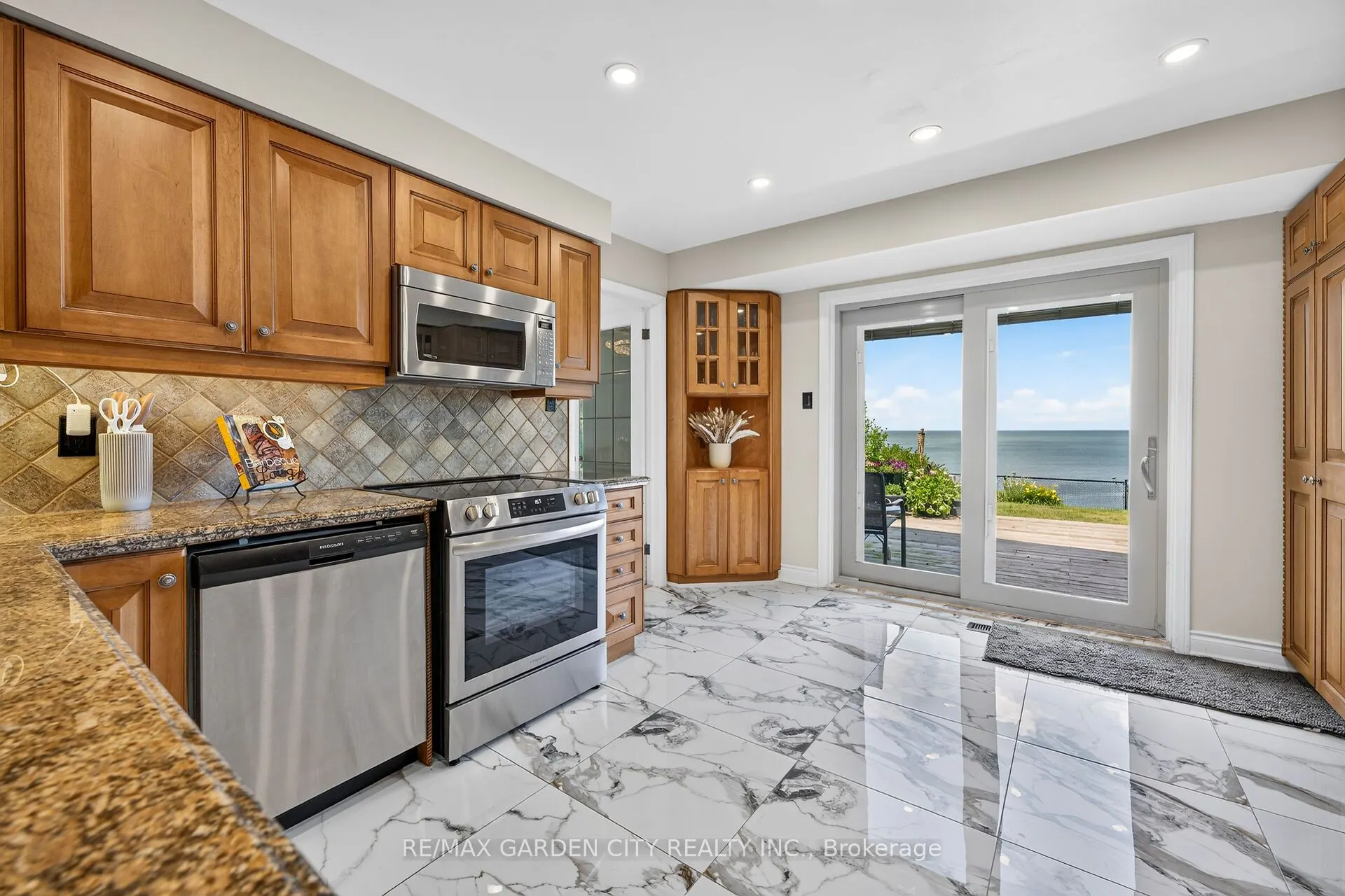 15 CHEVAL Drive