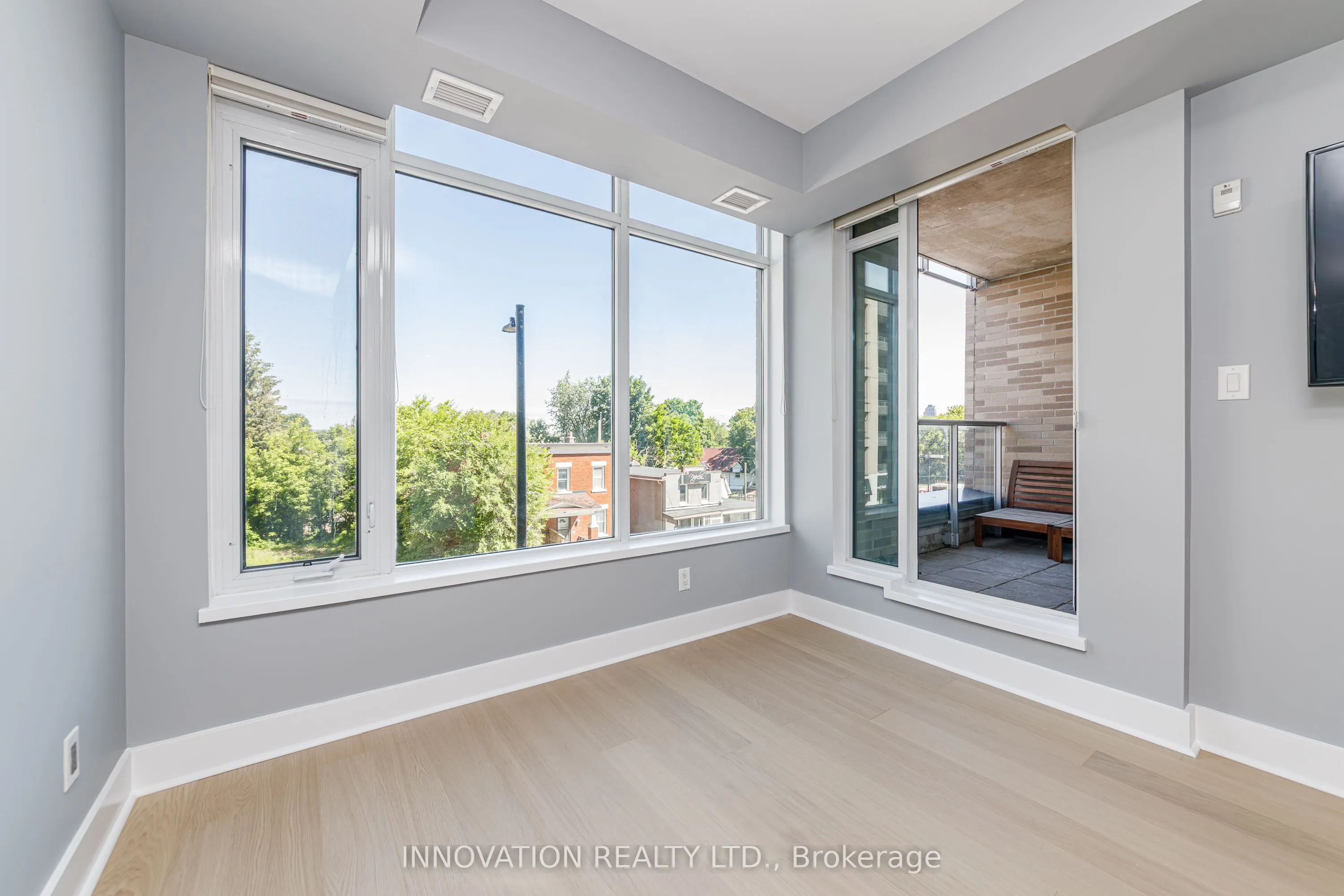 88 RICHMOND Road #209