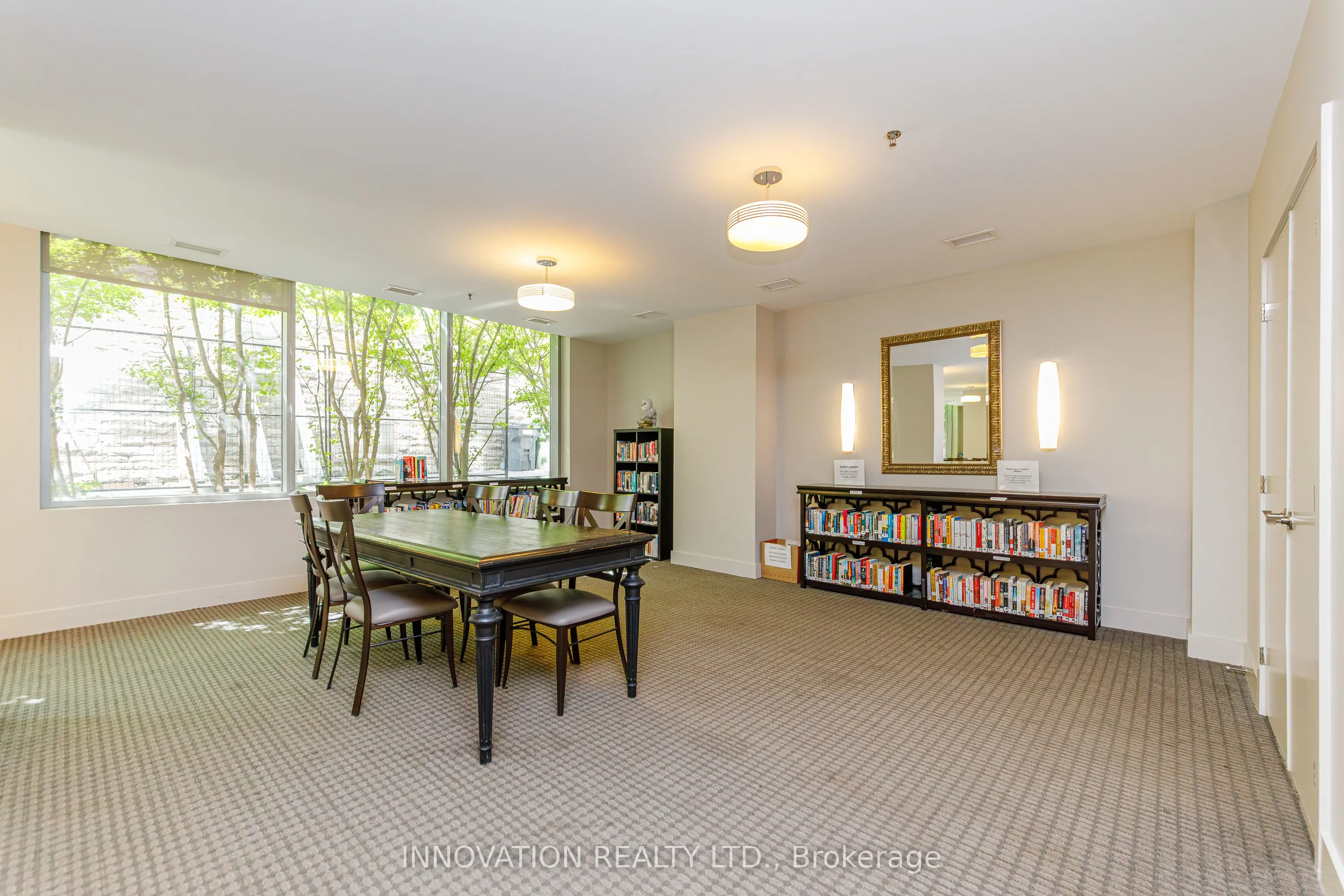 88 RICHMOND Road #209