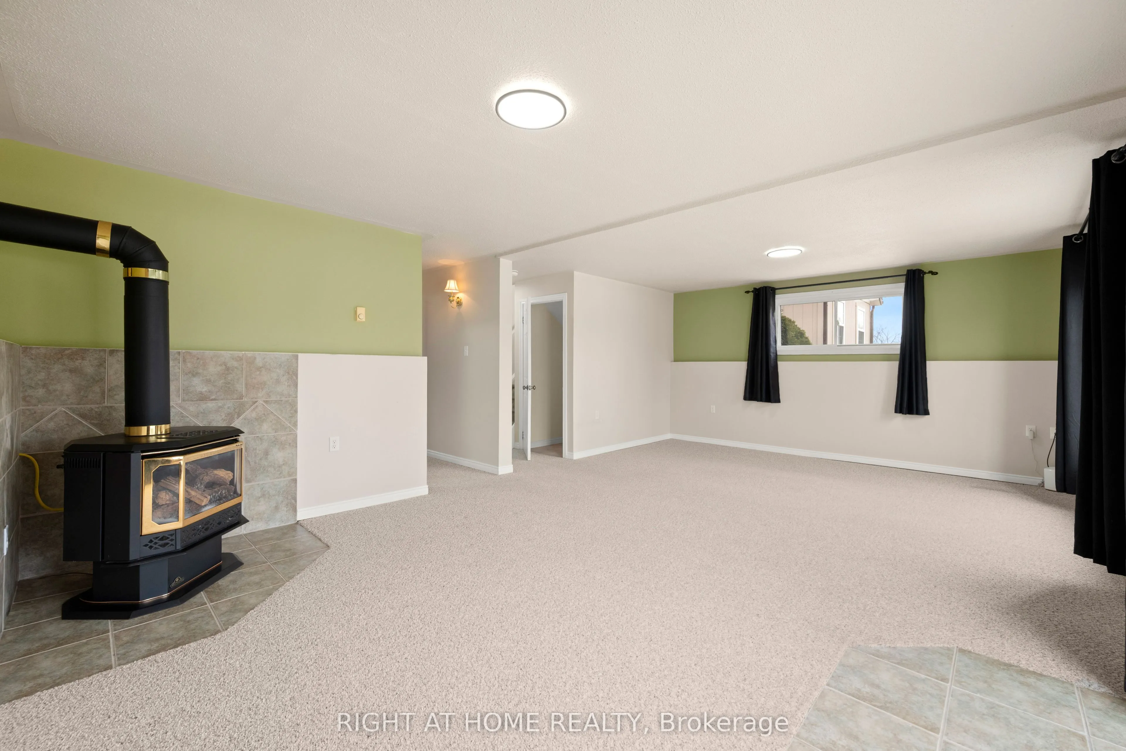12 Maple Grove Road