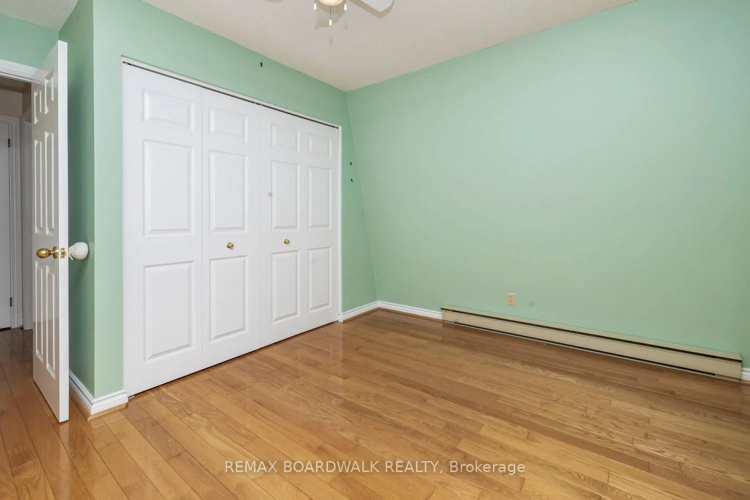 104 Avenue 4a