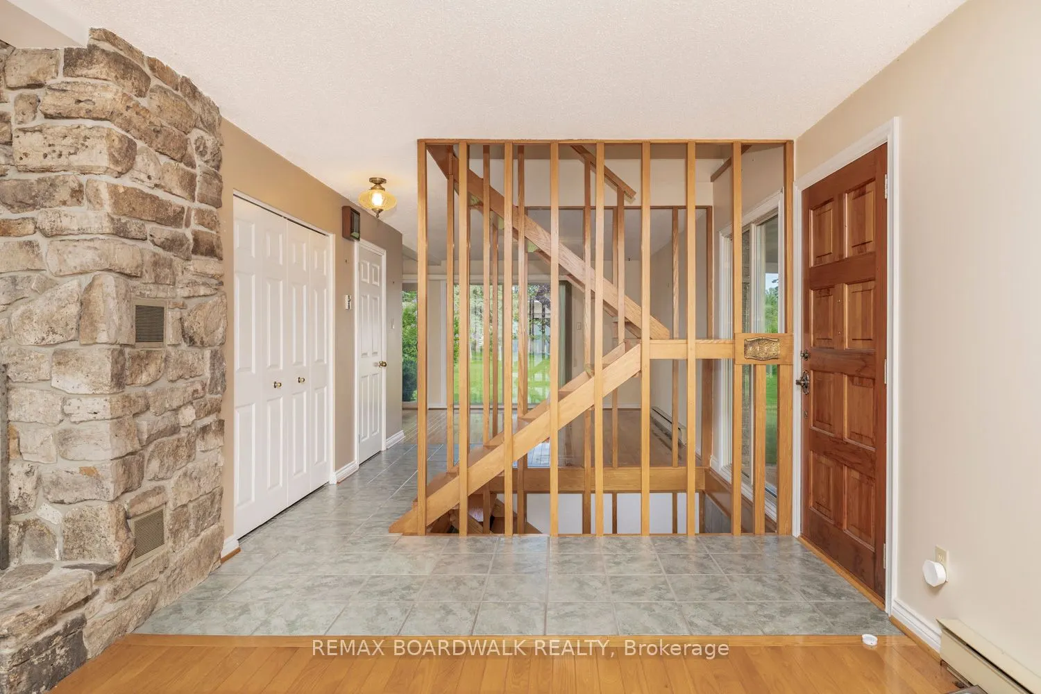 104 Avenue 4a