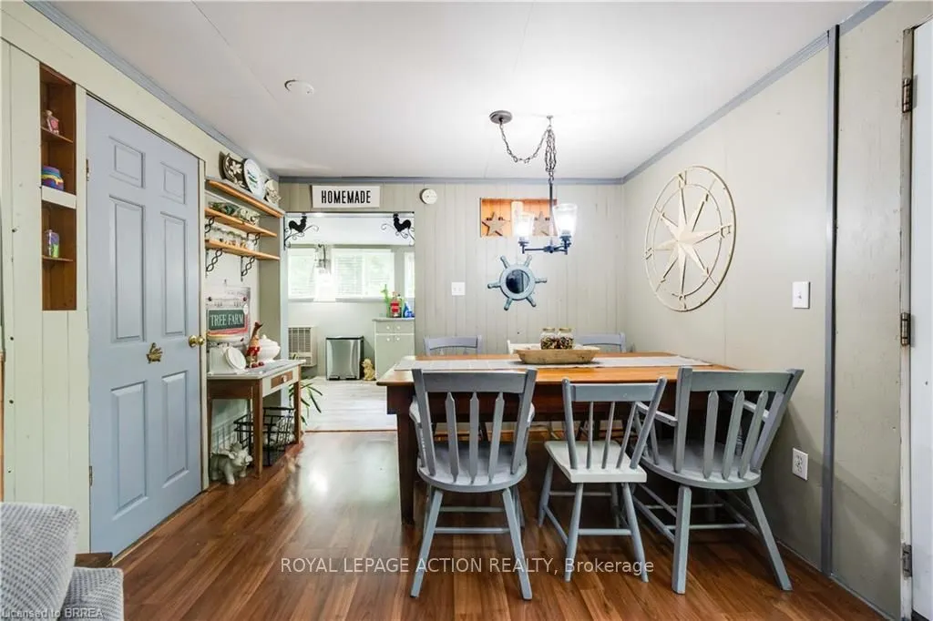 551 East River Road