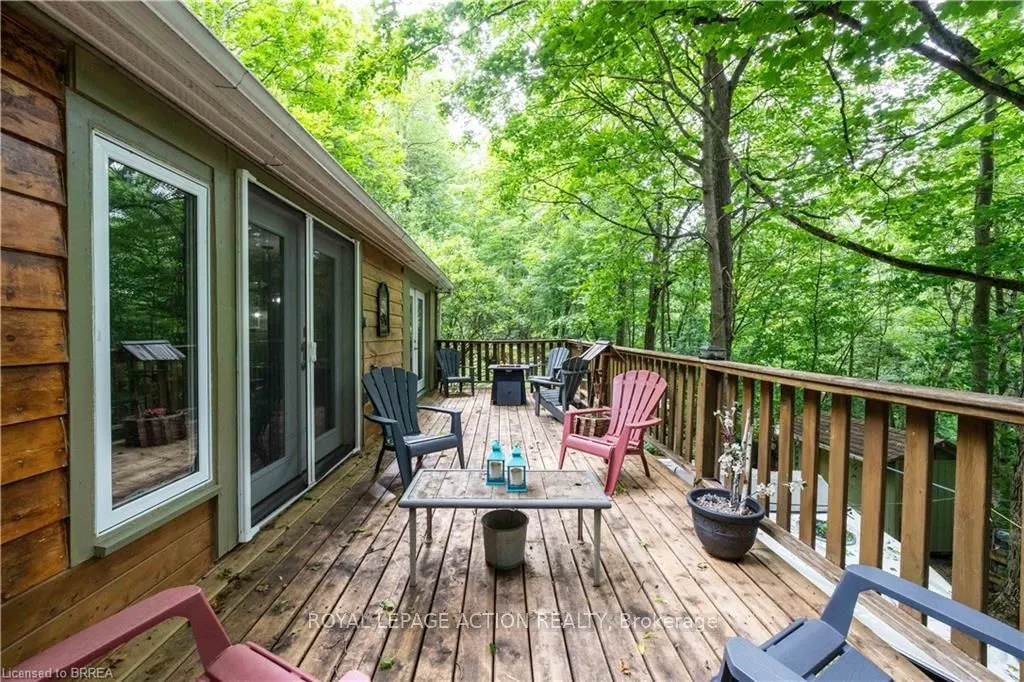 551 East River Road
