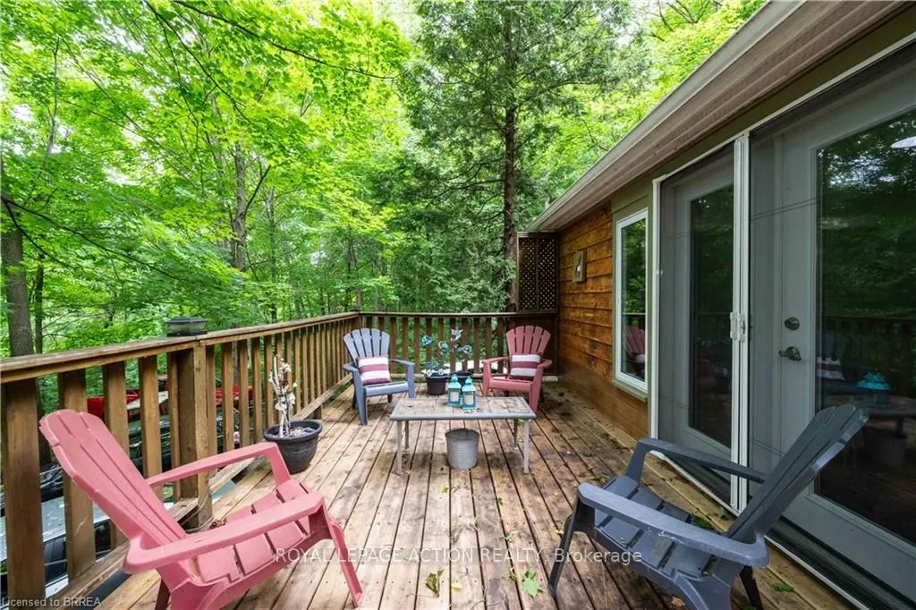 551 East River Road