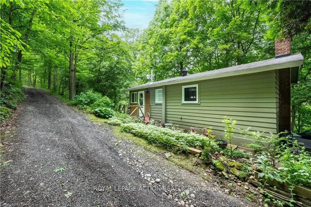 551 East River Road