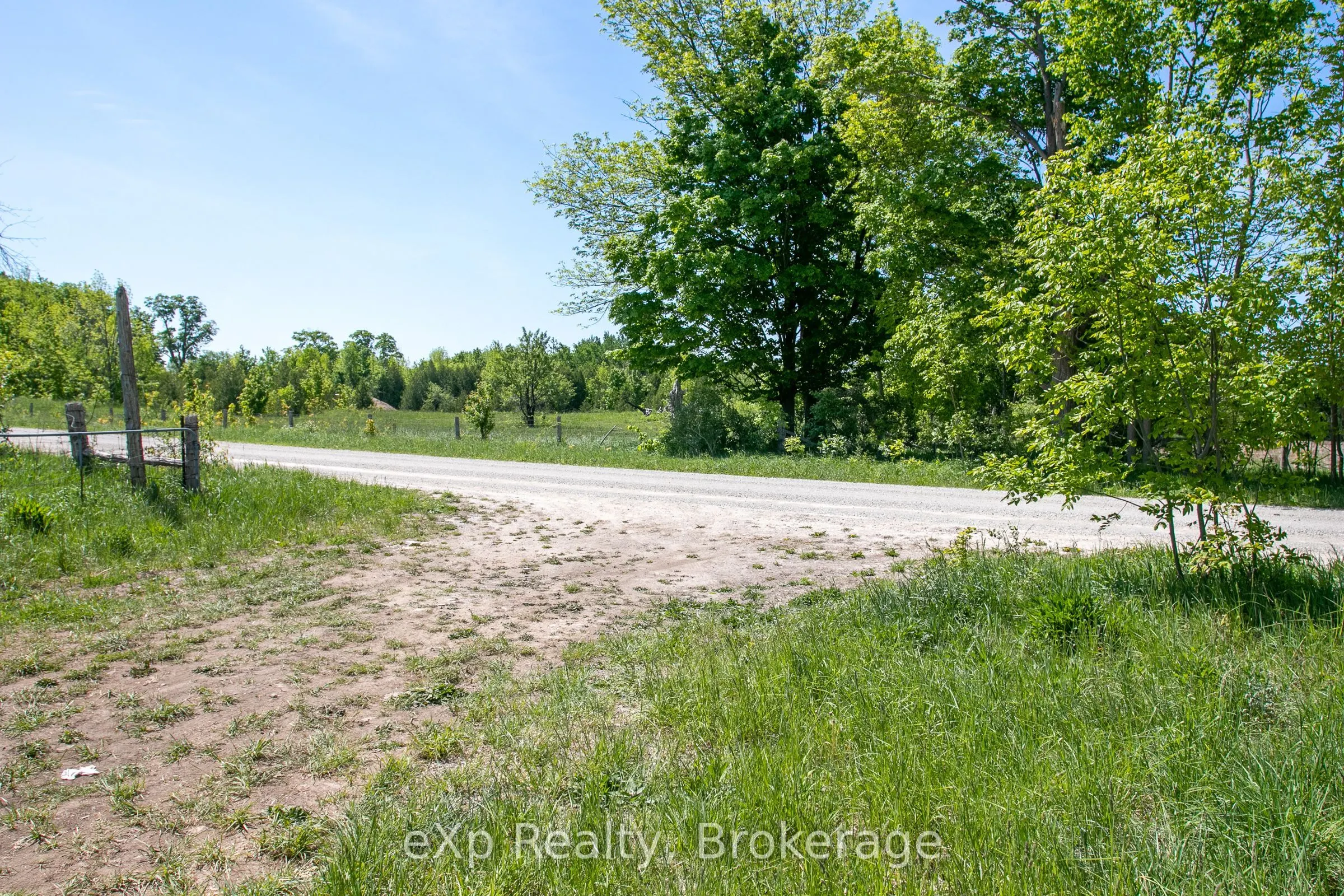LOT 23 CON A, Side Road 23