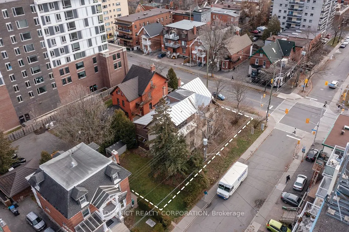 245 Laurier Avenue E