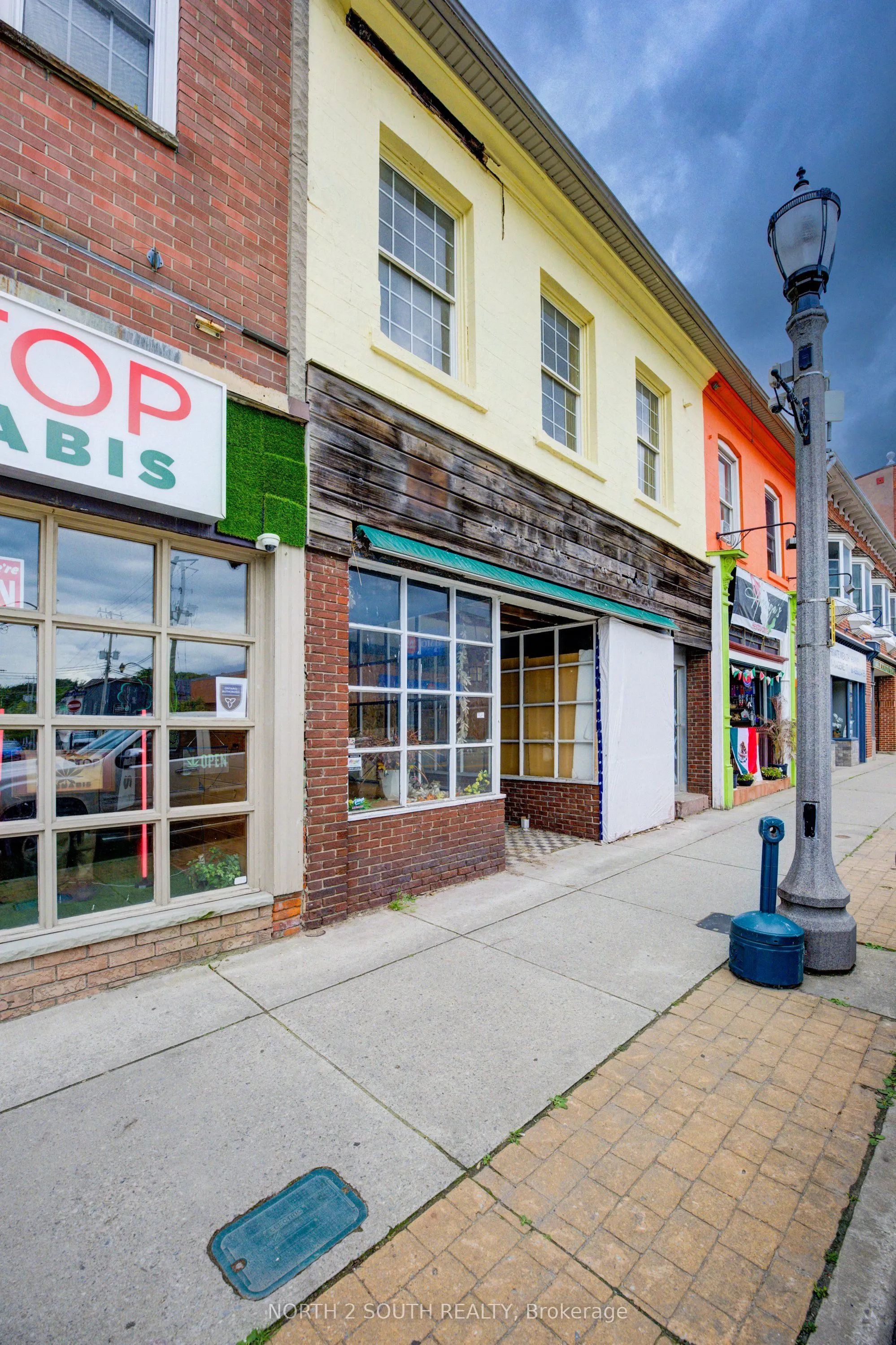36 Norfolk Street S