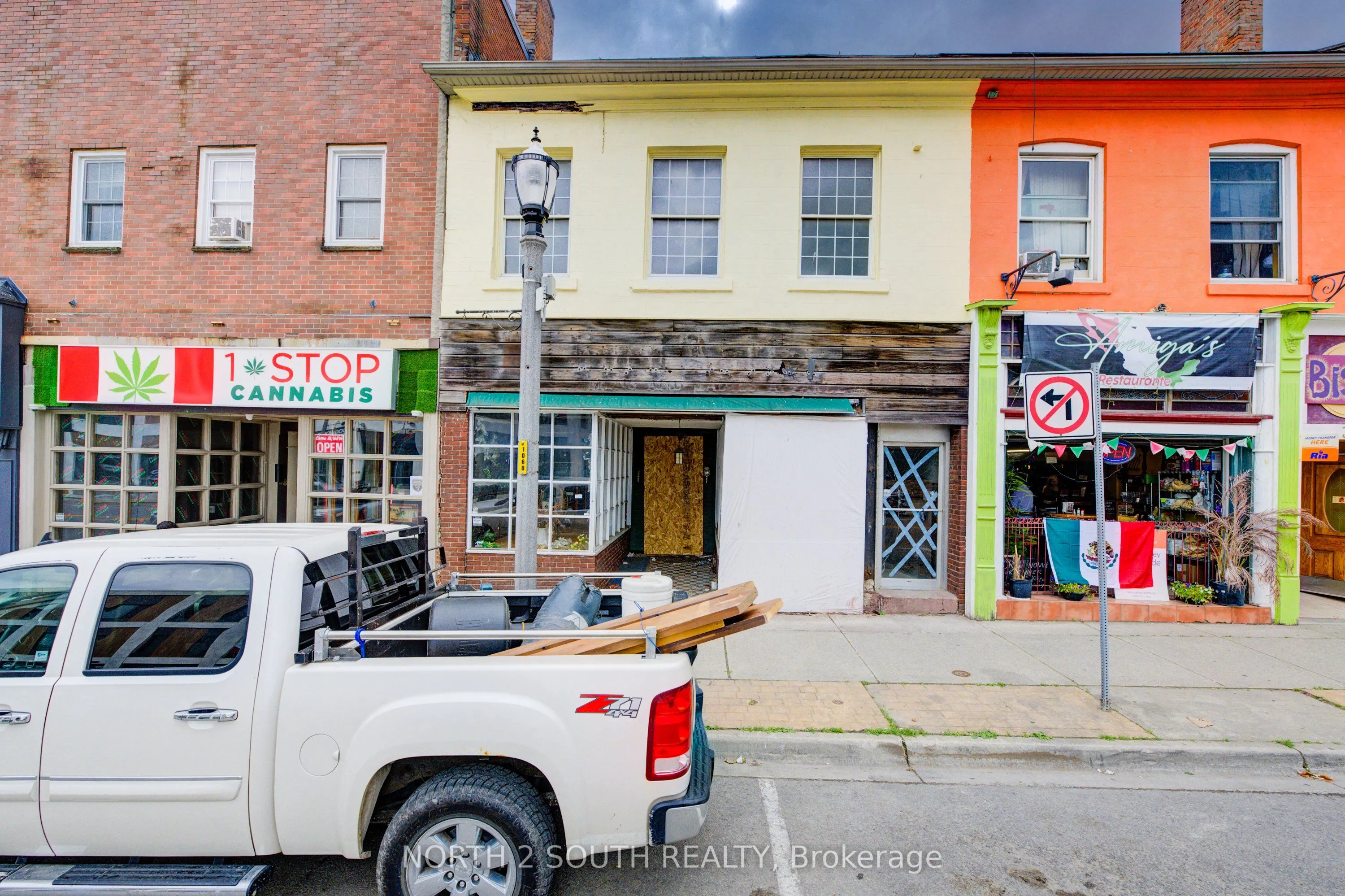 36 Norfolk Street S