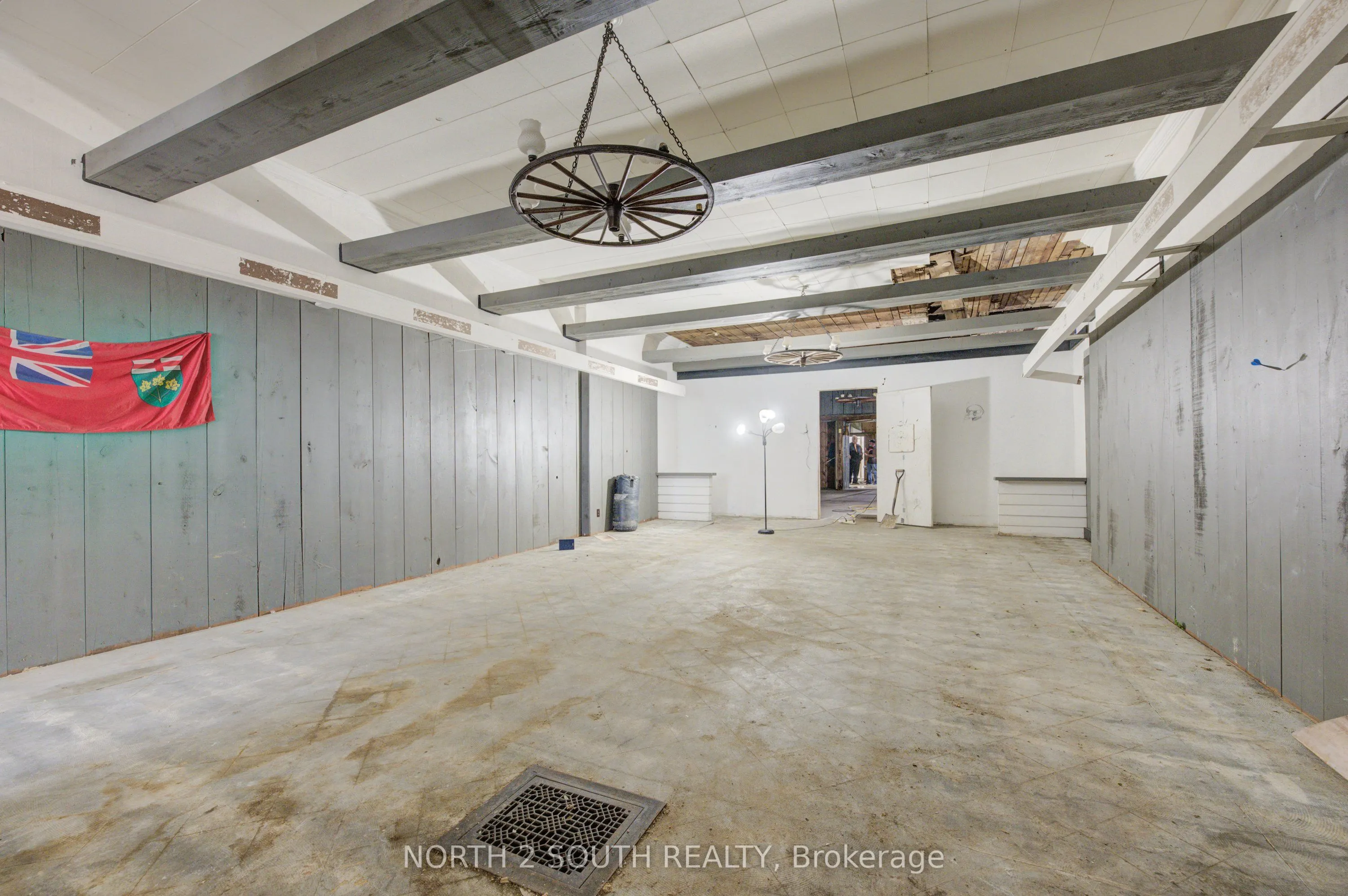 36 Norfolk Street S