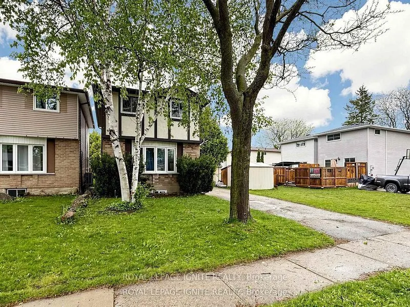 6 Upton Crescent