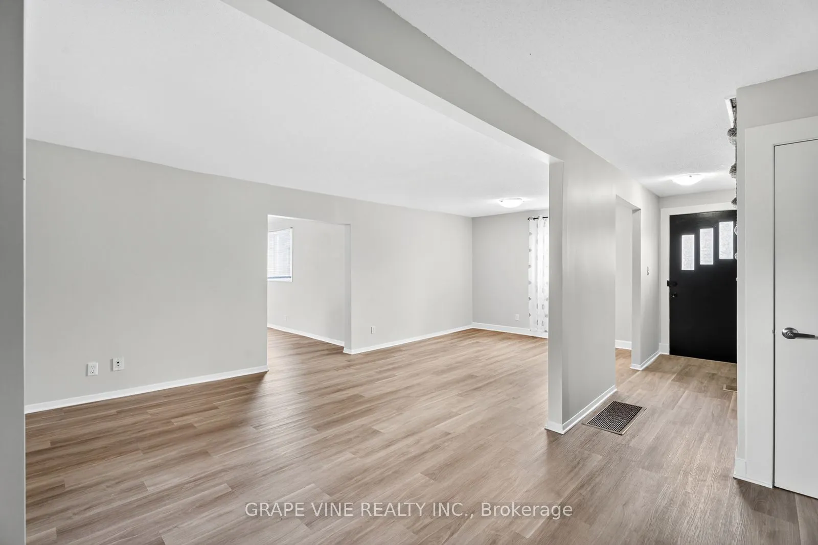 814 Laurier Street