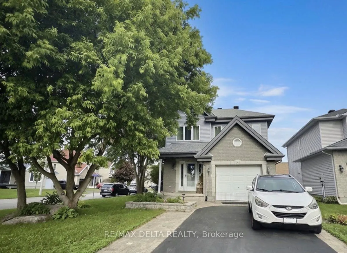202 Sandra Crescent