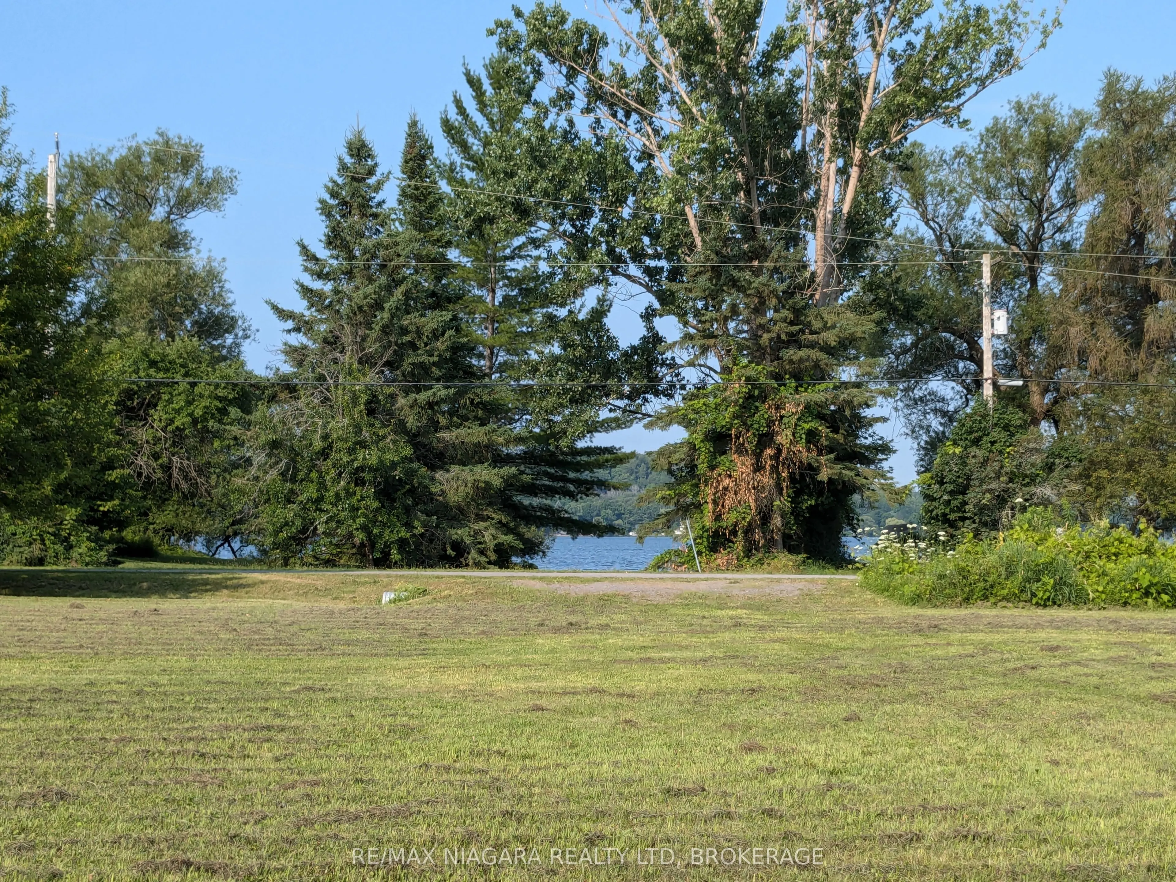 48 Youngs Point Road