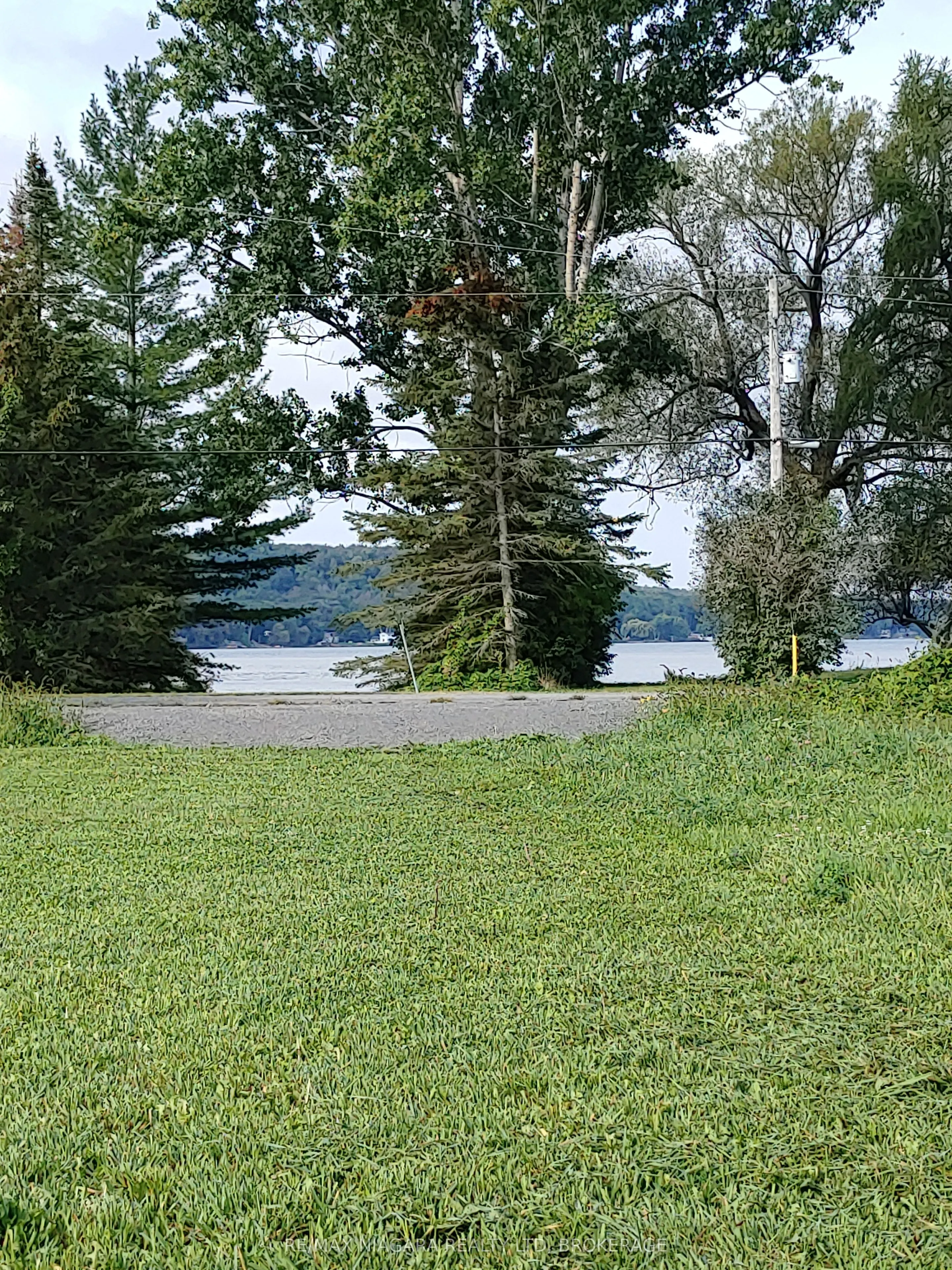 48 Youngs Point Road