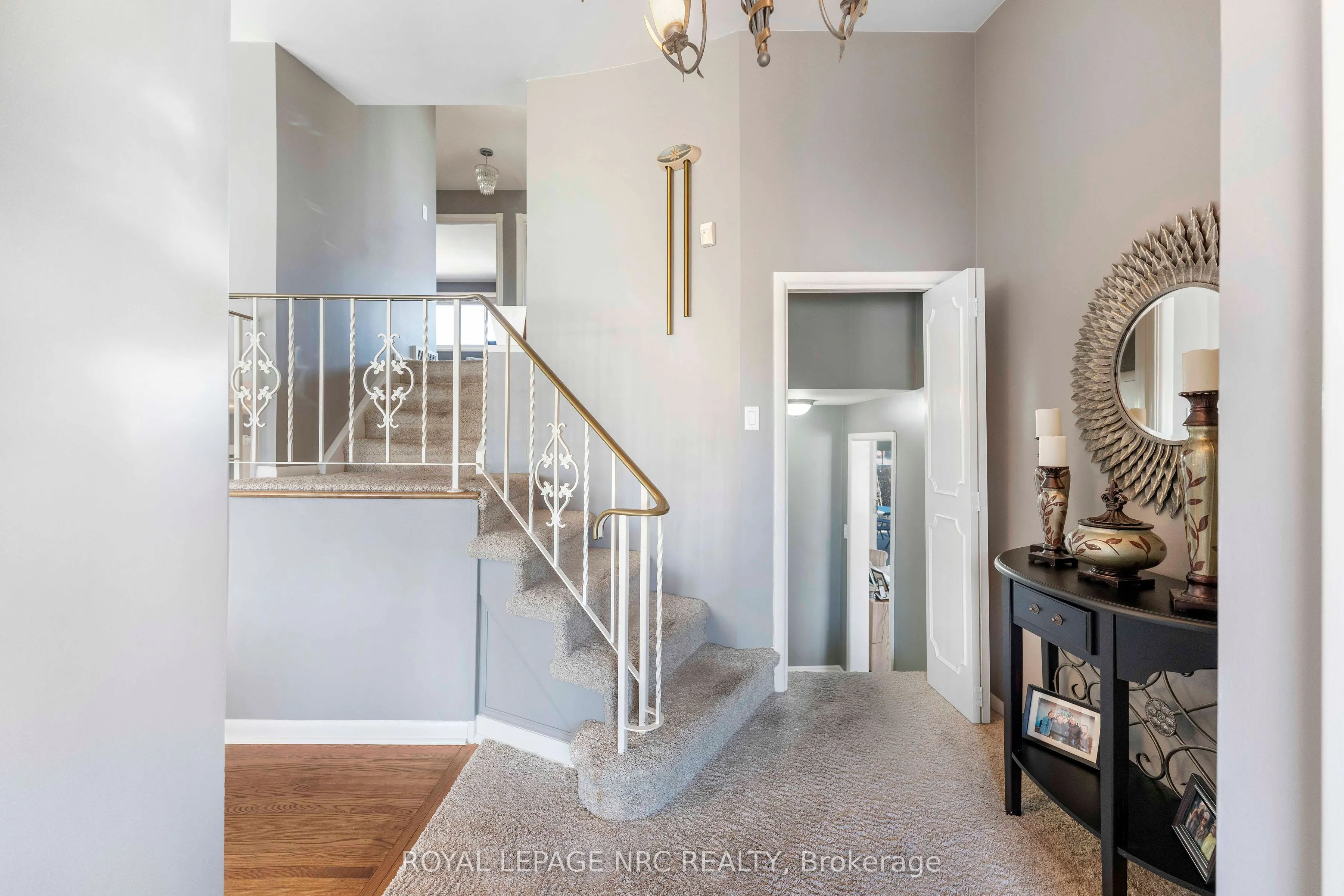 68 Pine Street S