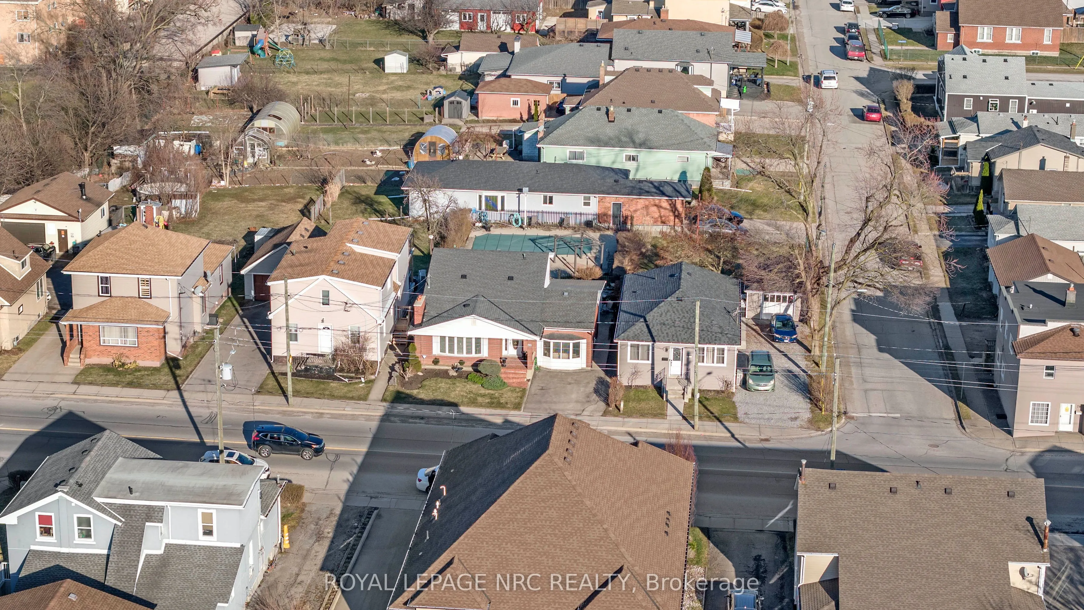 68 Pine Street S