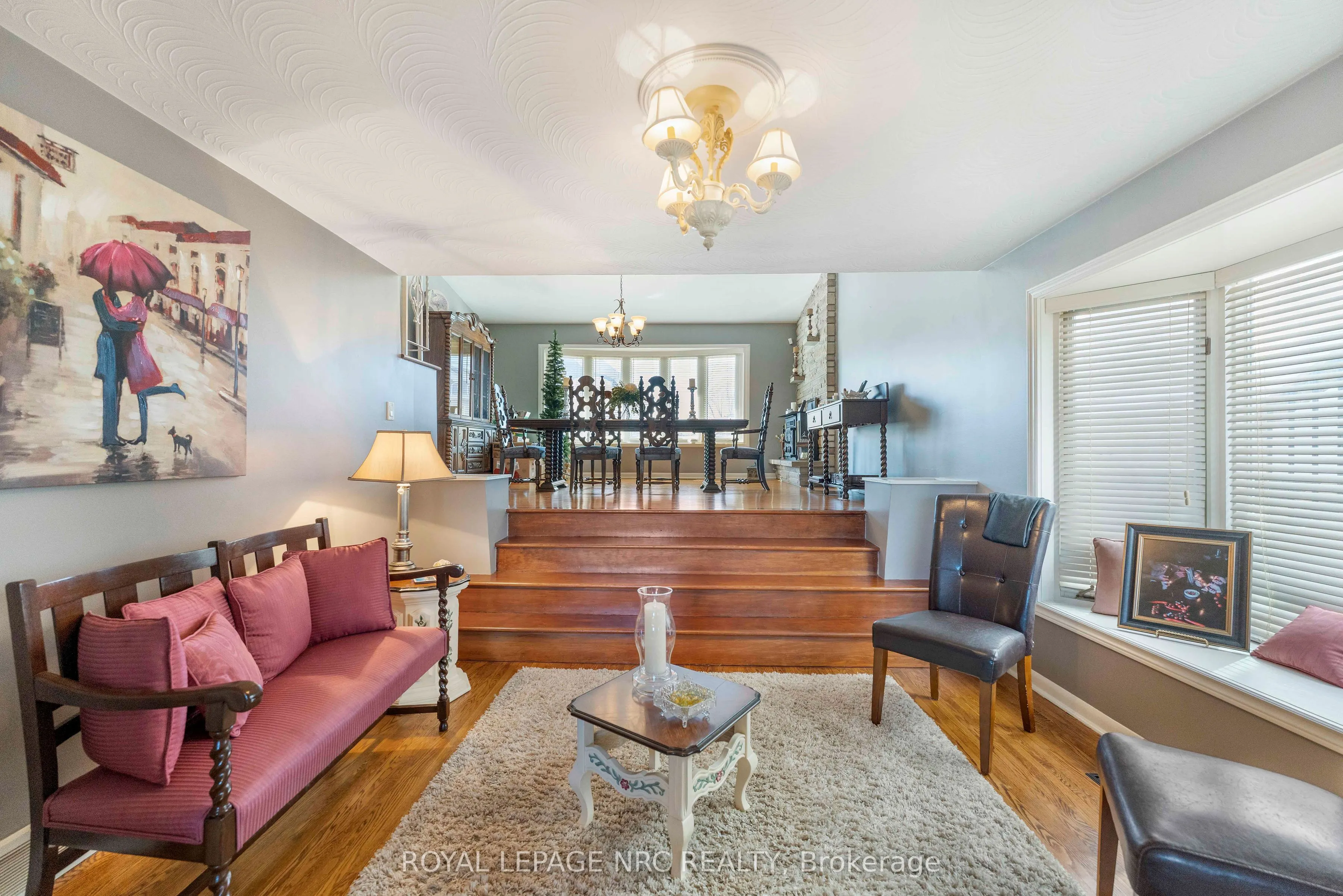 68 Pine Street S