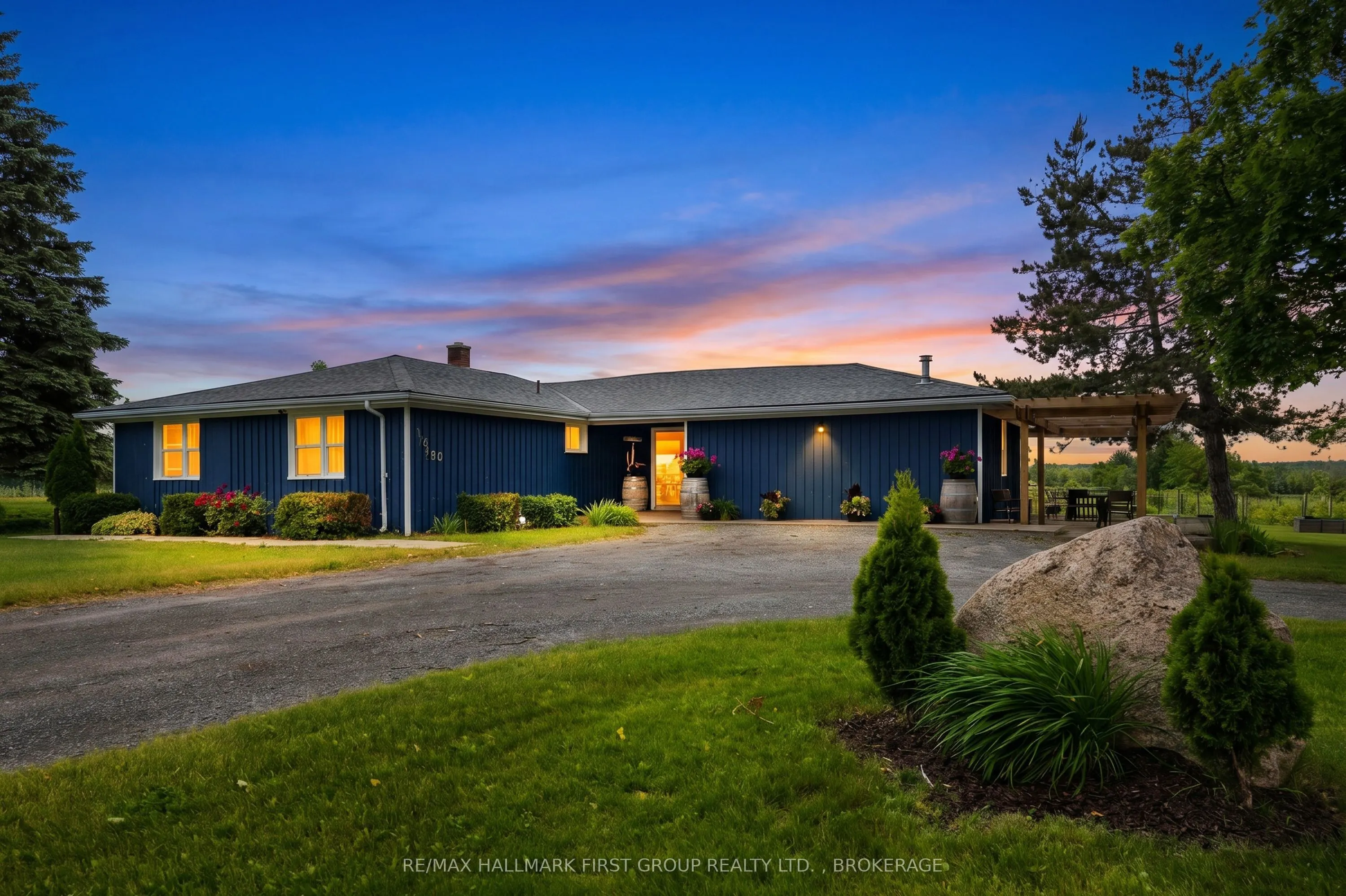 9656 Loyalist Parkway