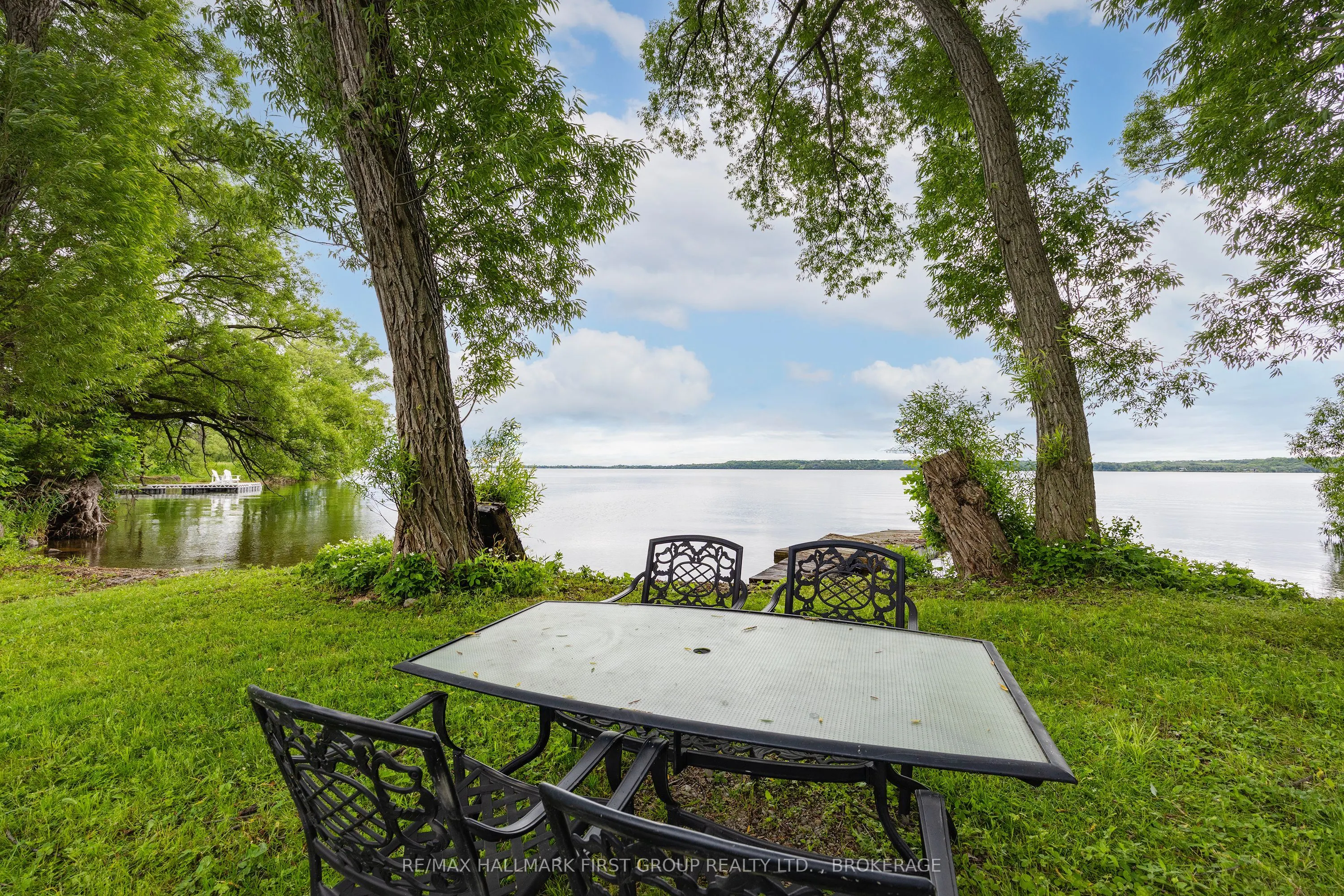 9656 Loyalist Parkway