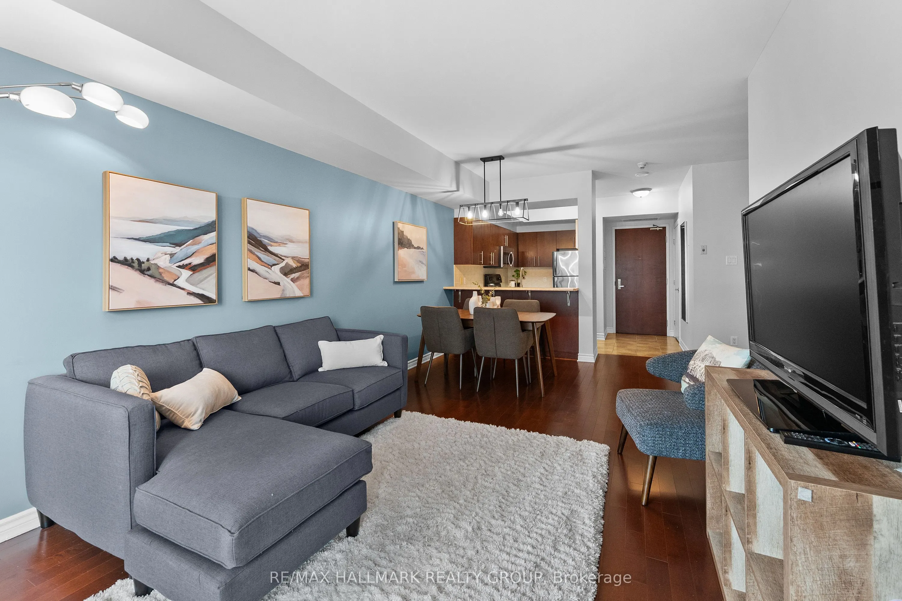 200 Rideau Street #1702