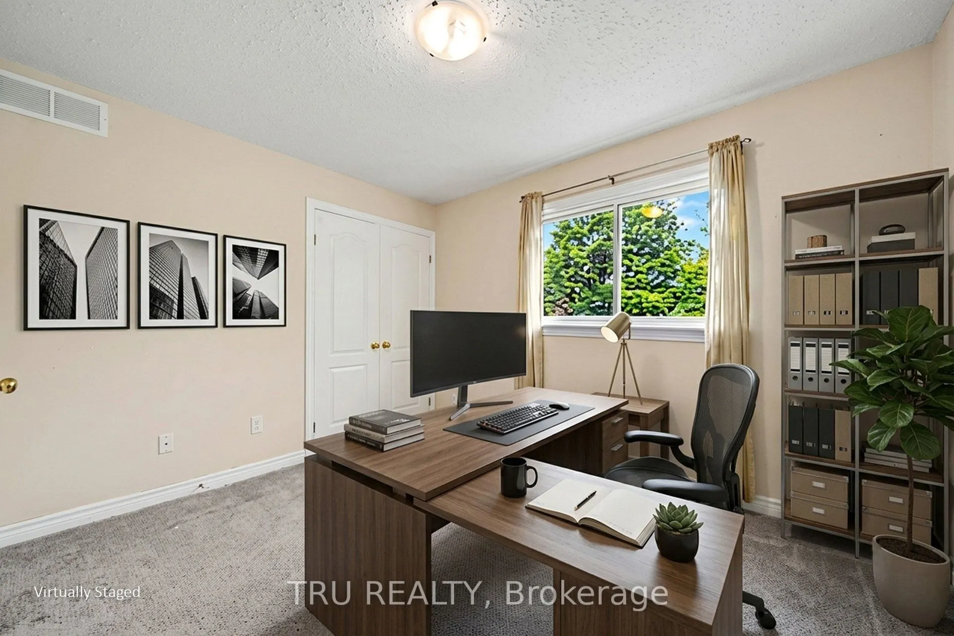 4082 Otter Tail Crescent