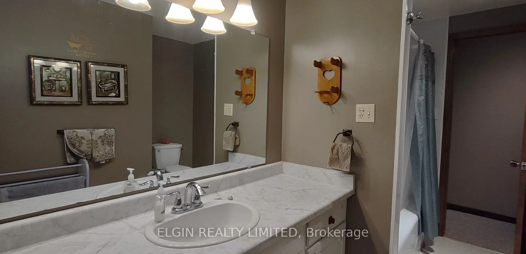 219 Brentwood Crescent