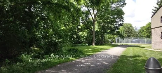 219 Brentwood Crescent