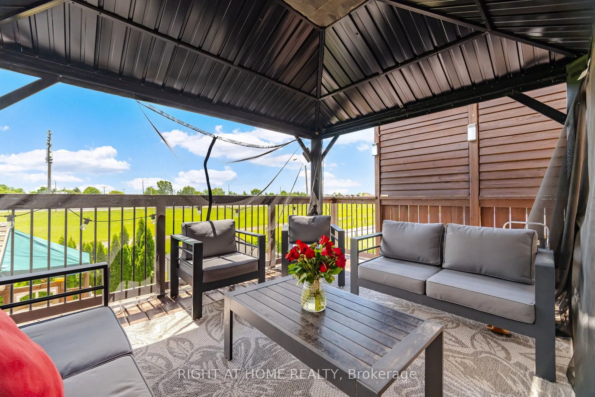 79 Garinger Crescent