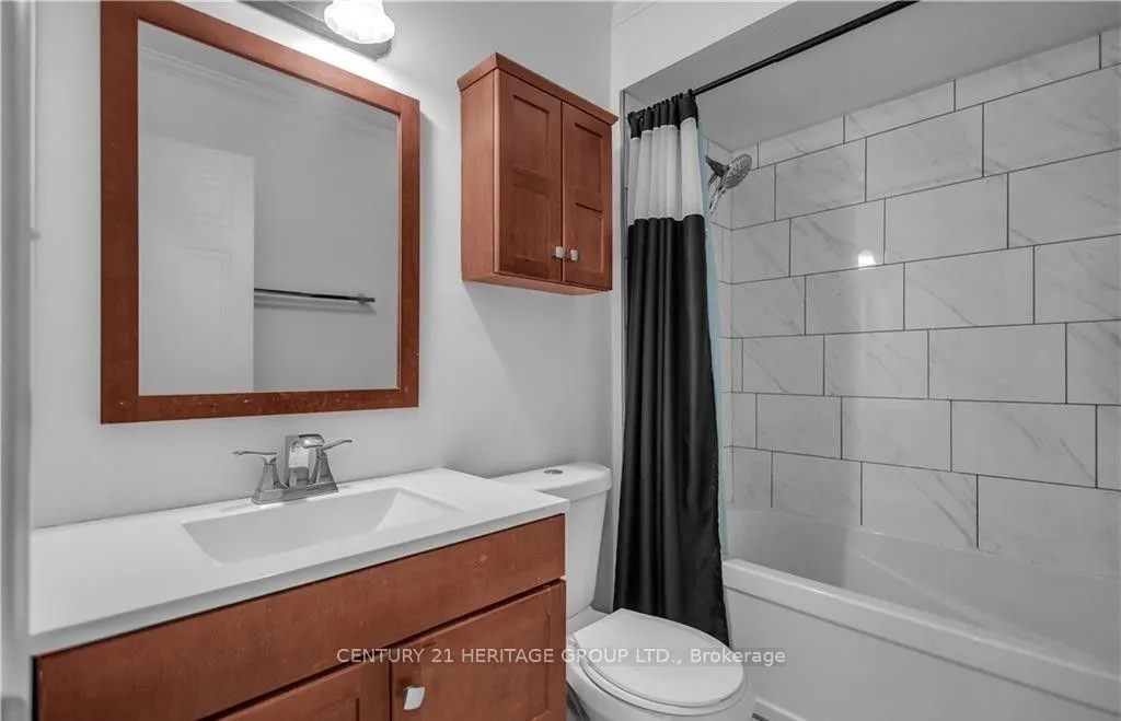52 Harris Avenue #D