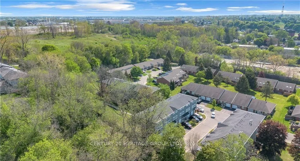 52 Harris Avenue #D