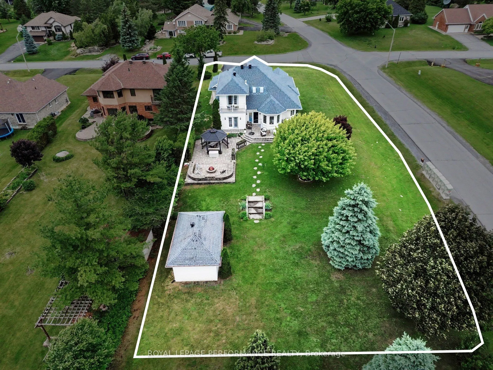 18 Chantine Drive