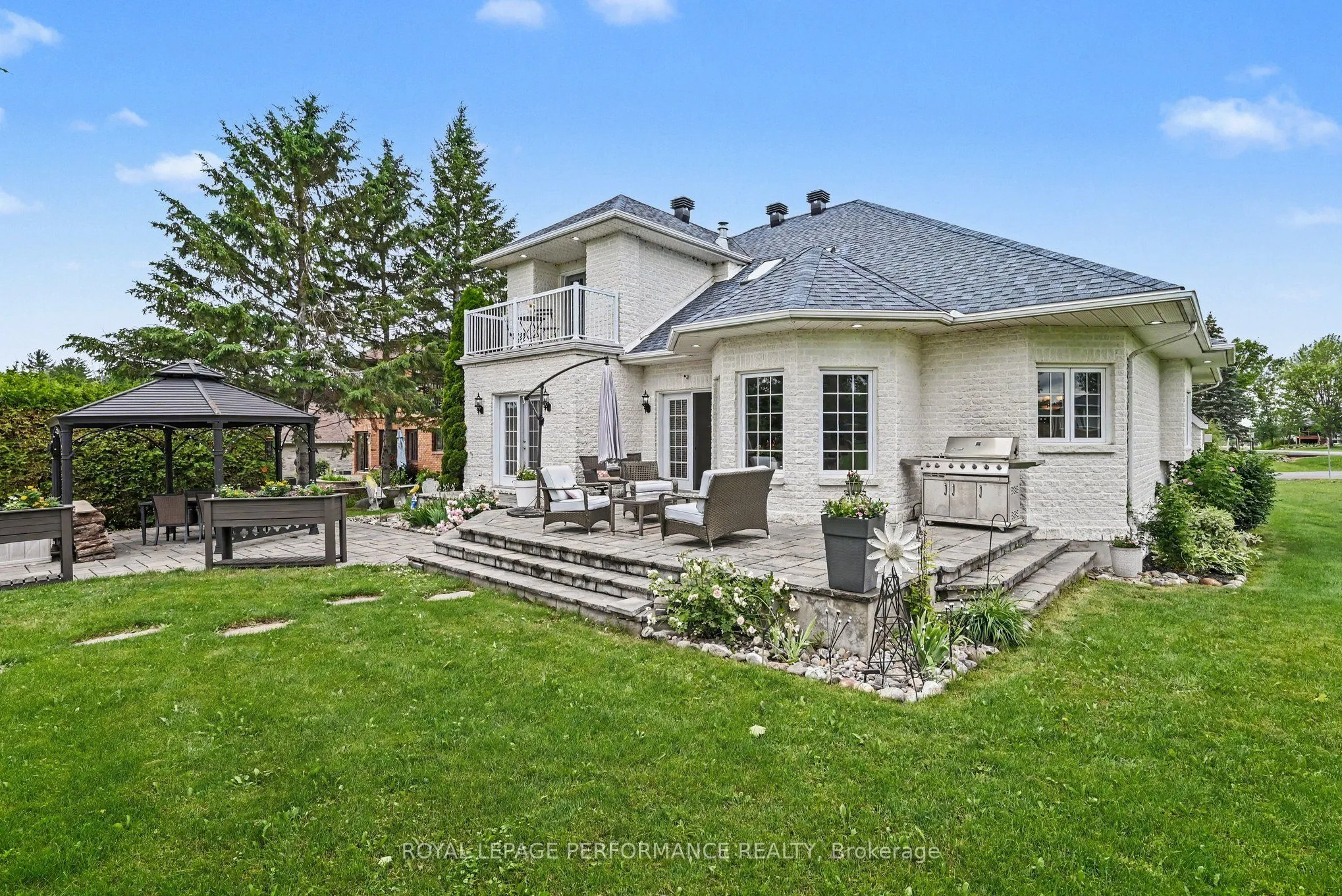 18 Chantine Drive