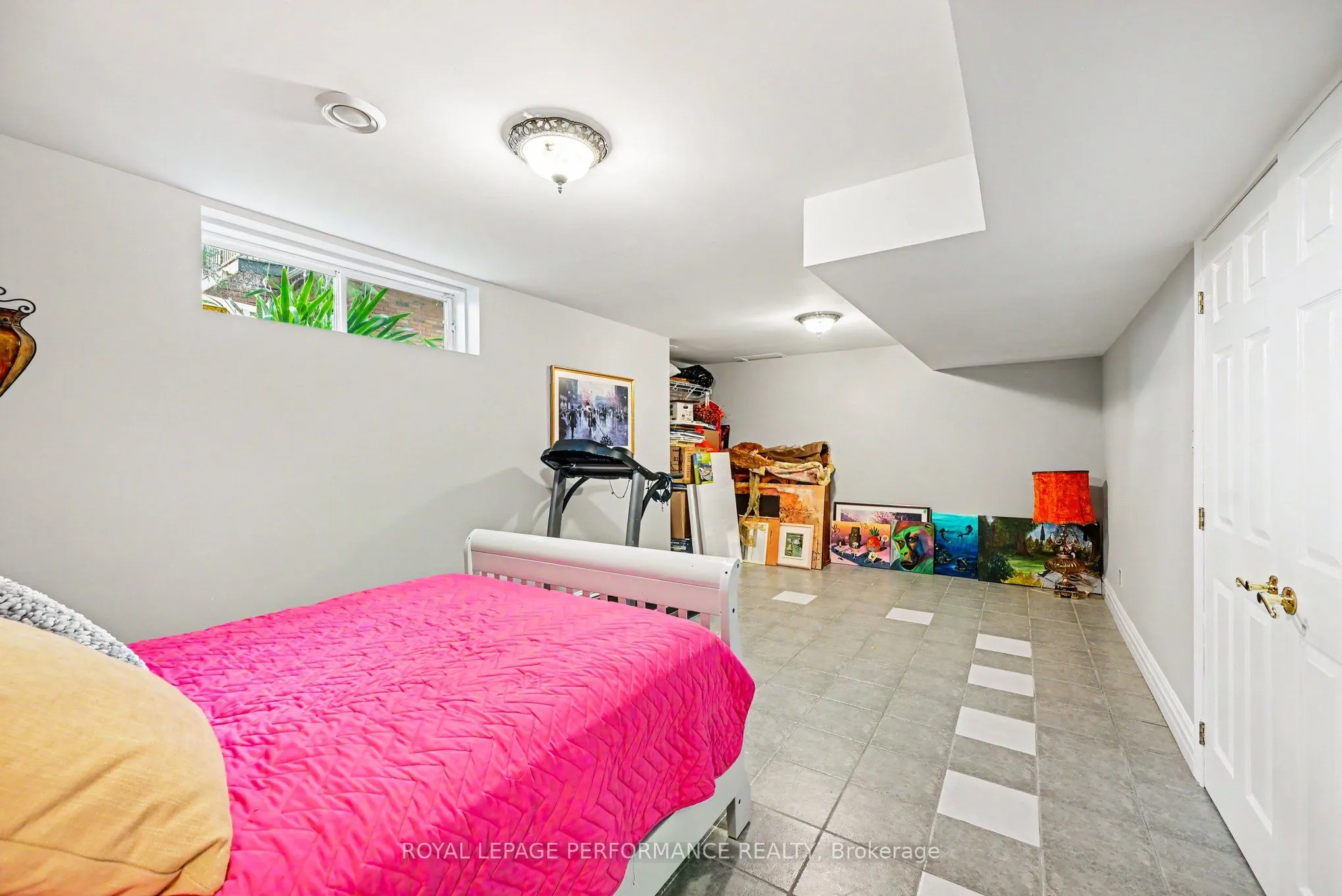 18 Chantine Drive