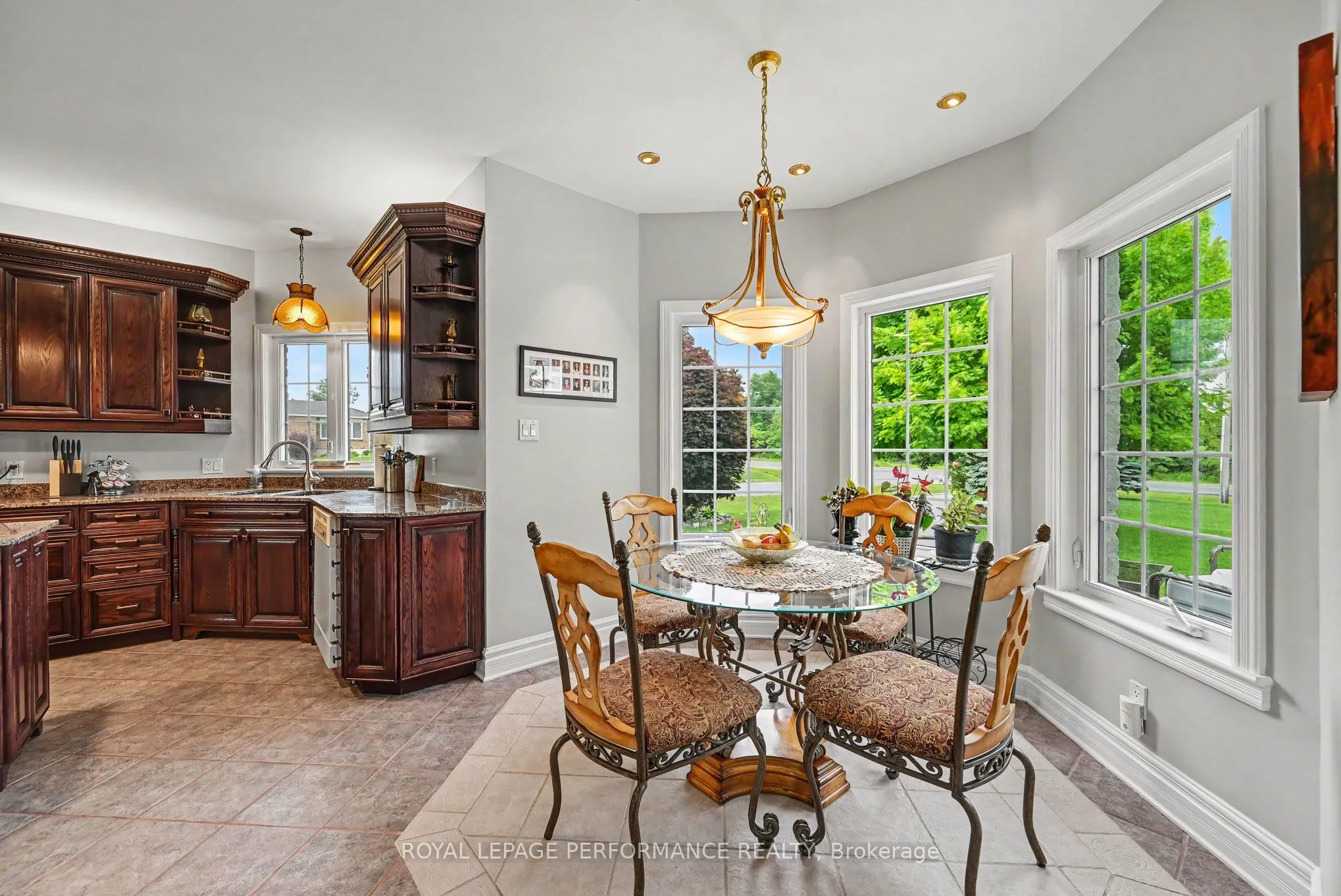 18 Chantine Drive
