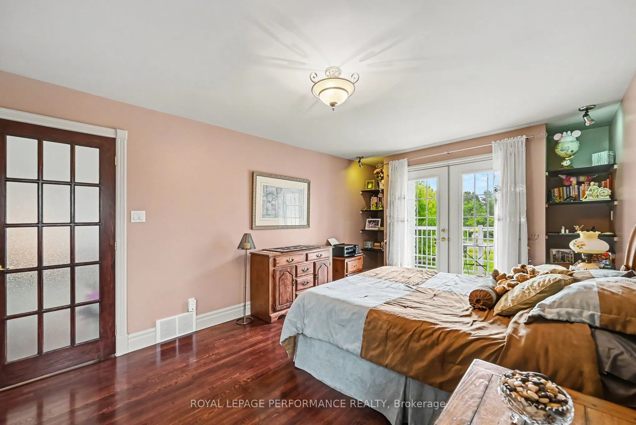 18 Chantine Drive