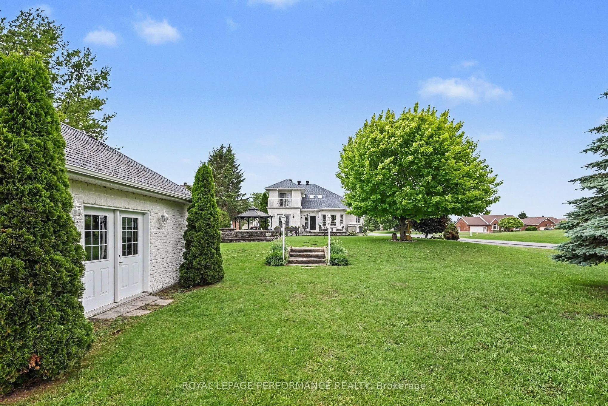 18 Chantine Drive