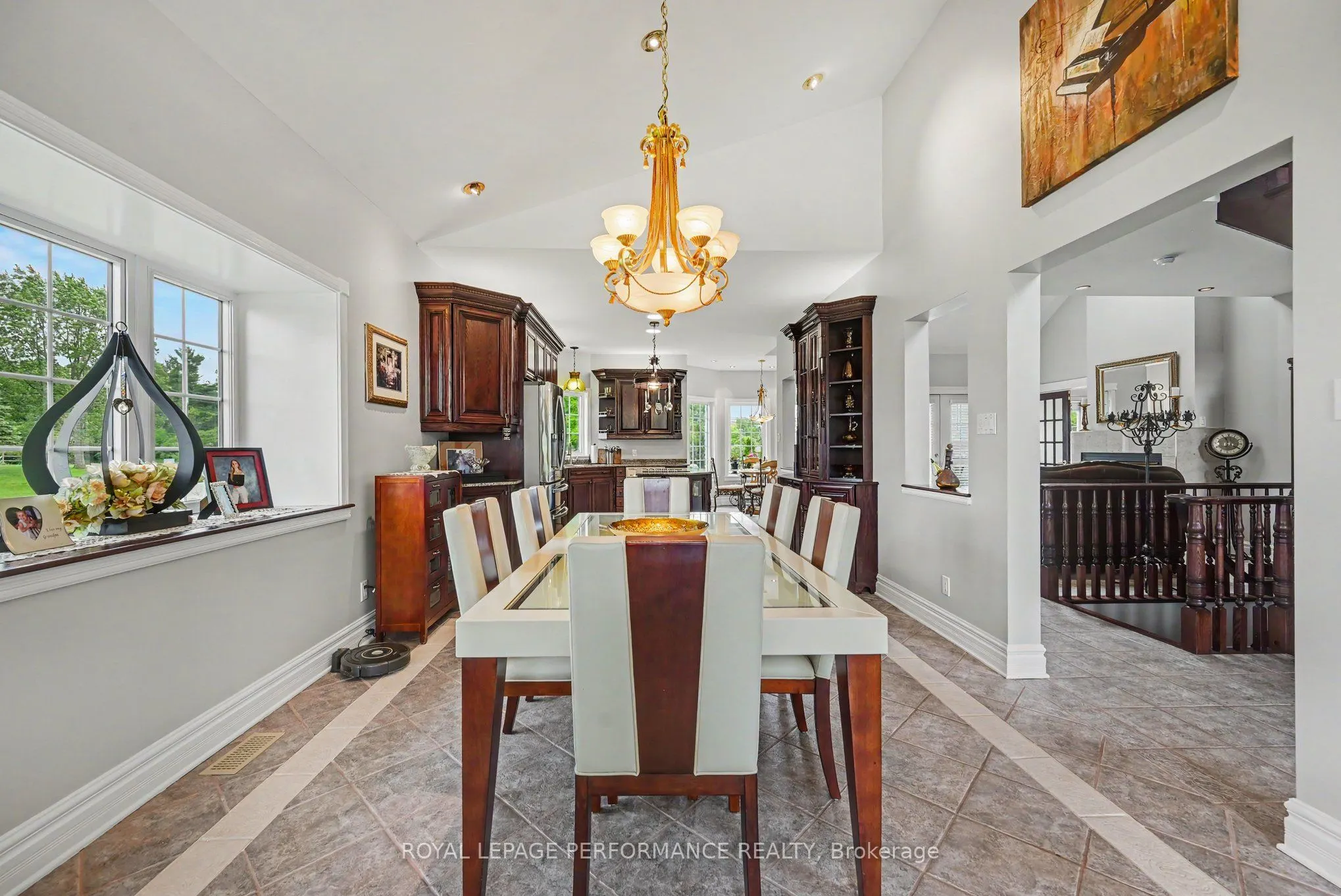18 Chantine Drive