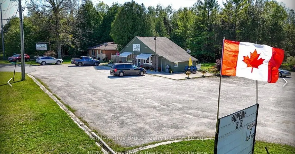 317558 and 317560 Highway 6 And 10 Highway S
