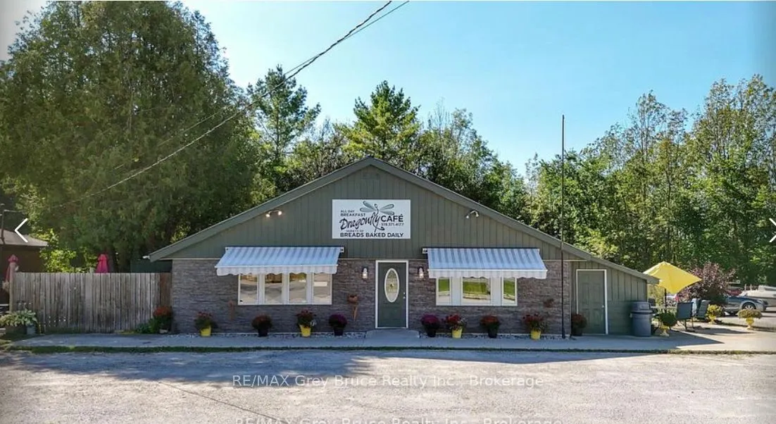 317558 and 317560 Highway 6 And 10 Highway S