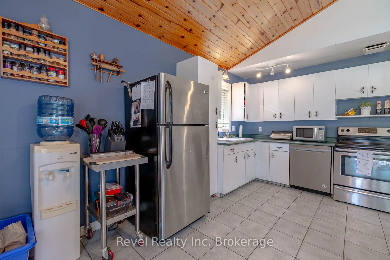 36 Tebby Boulevard