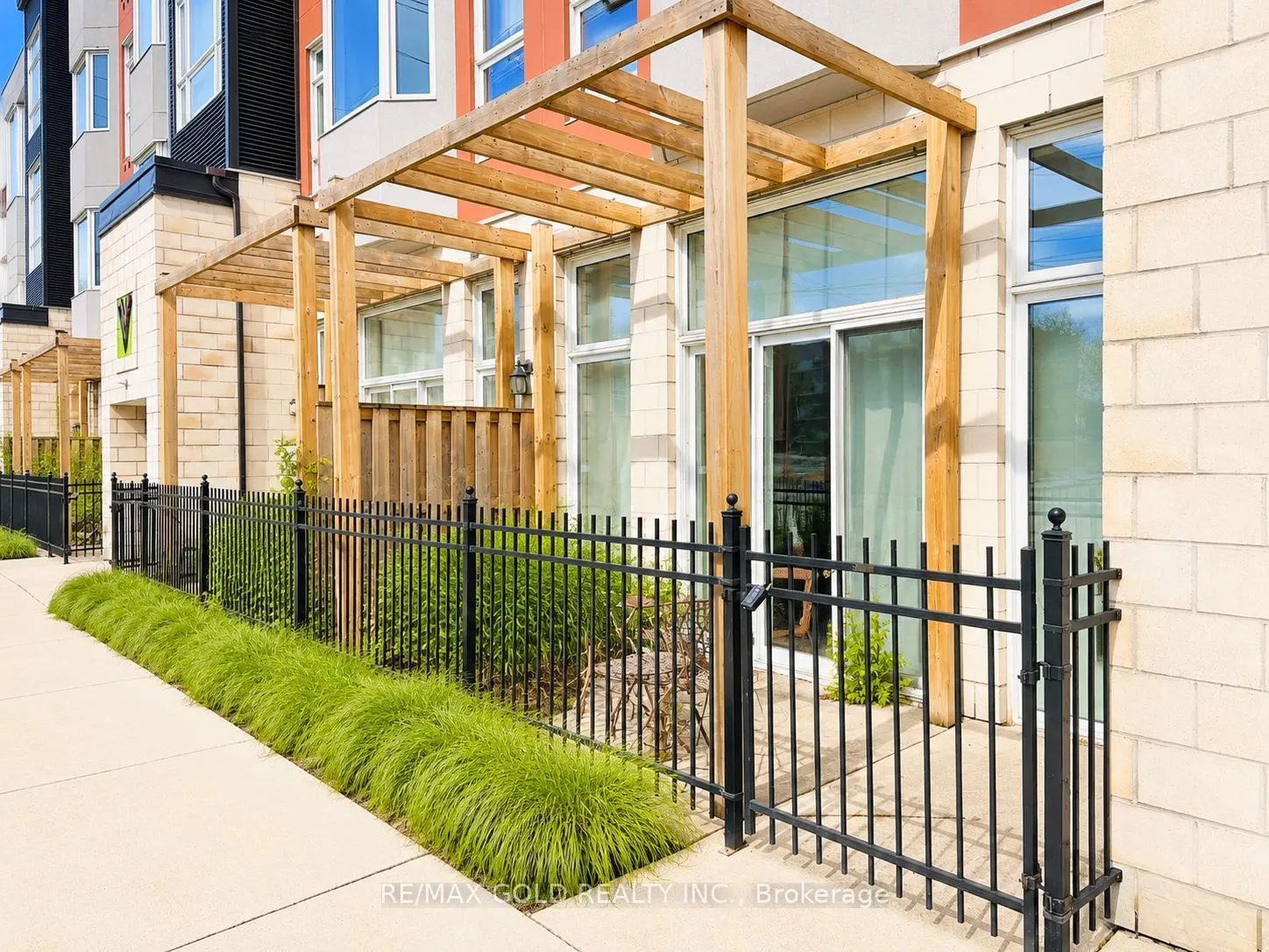 253 Albert Street #112