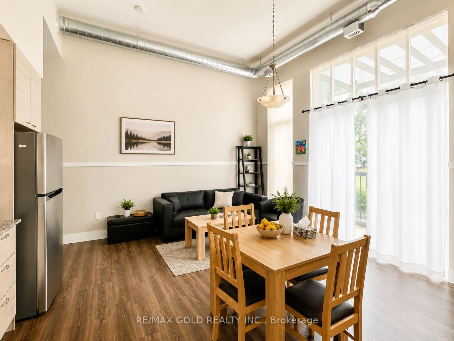 253 Albert Street #112