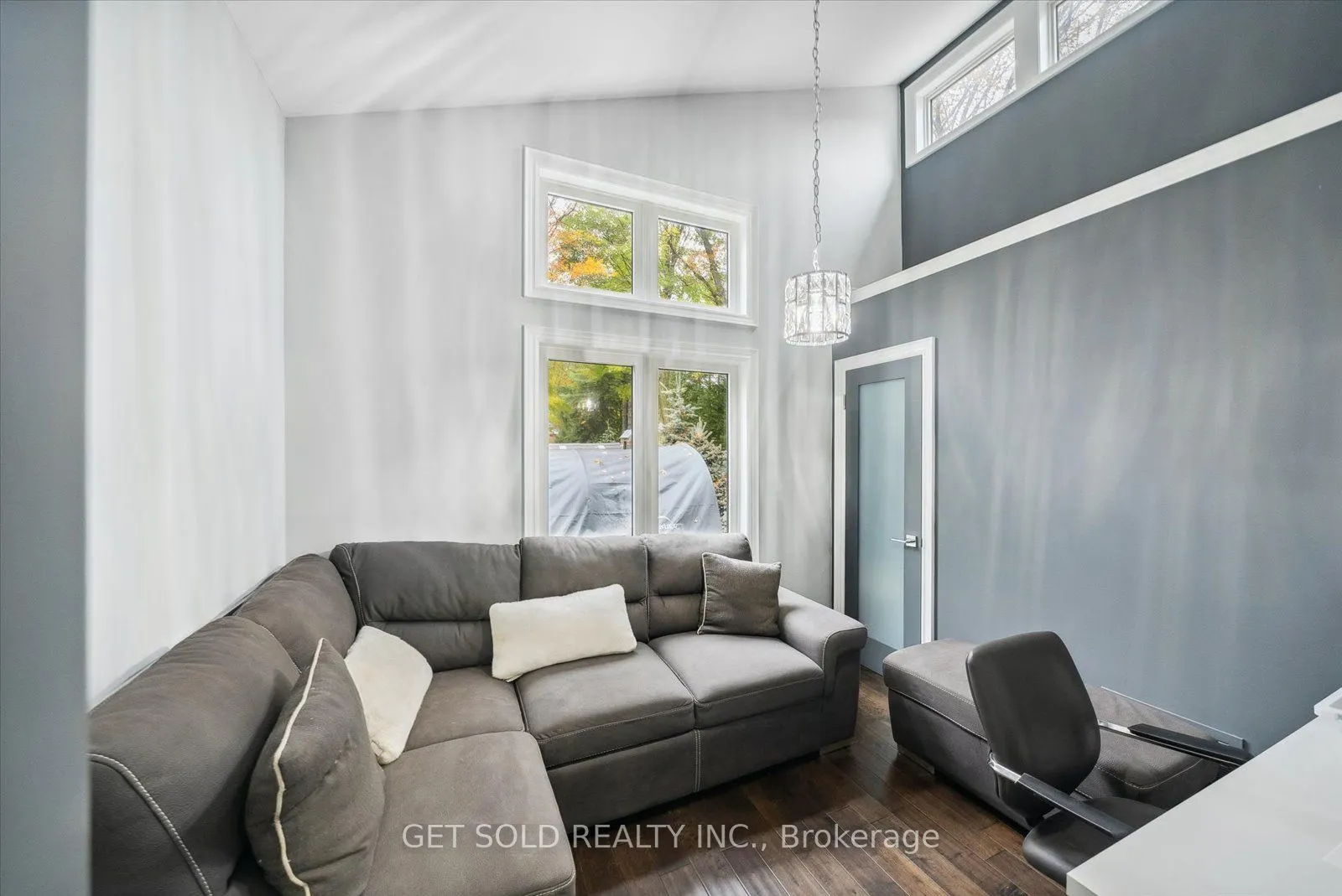 11 Fieldway Court