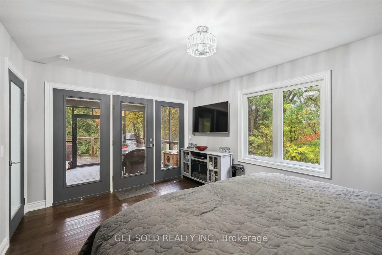 11 Fieldway Court