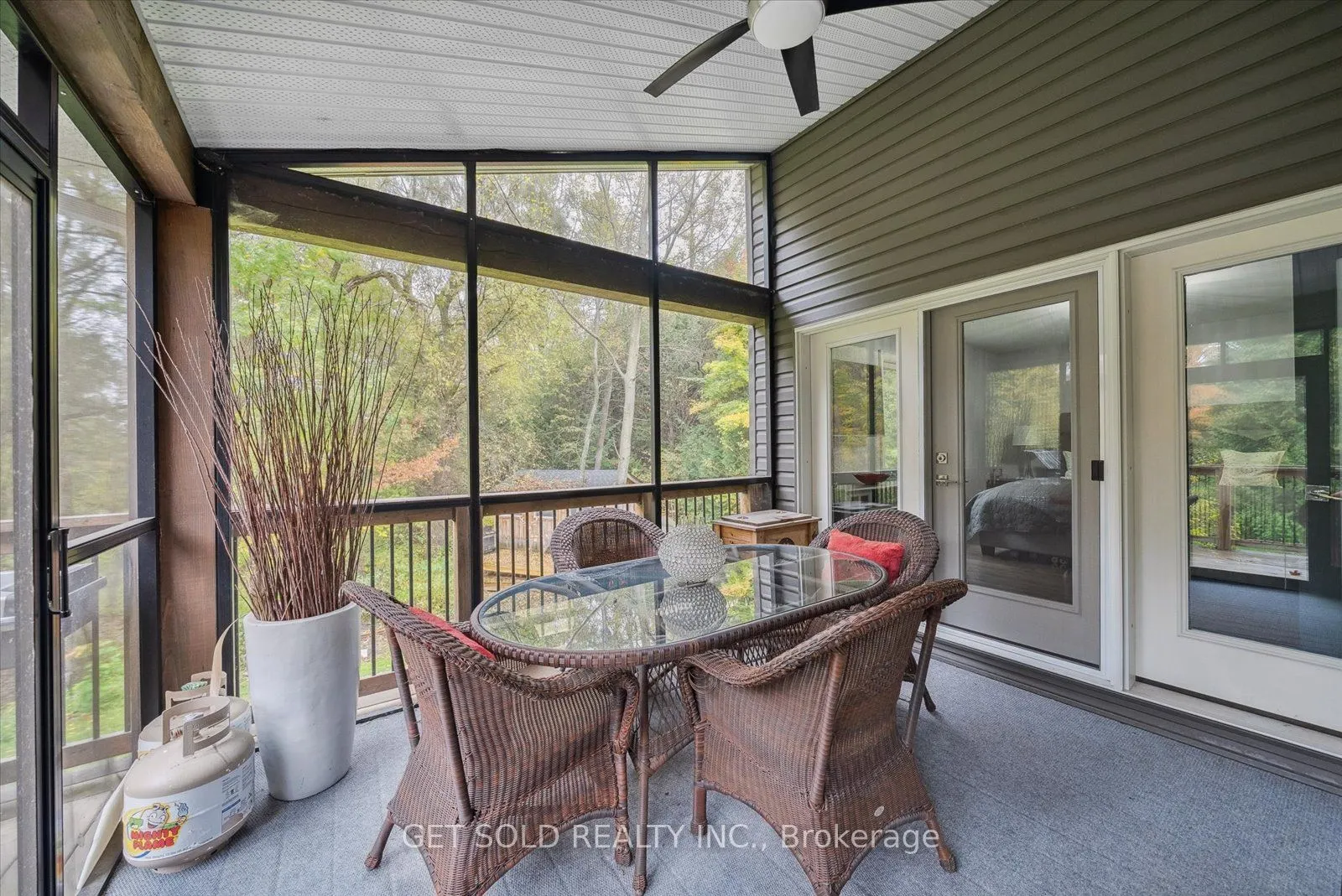 11 Fieldway Court