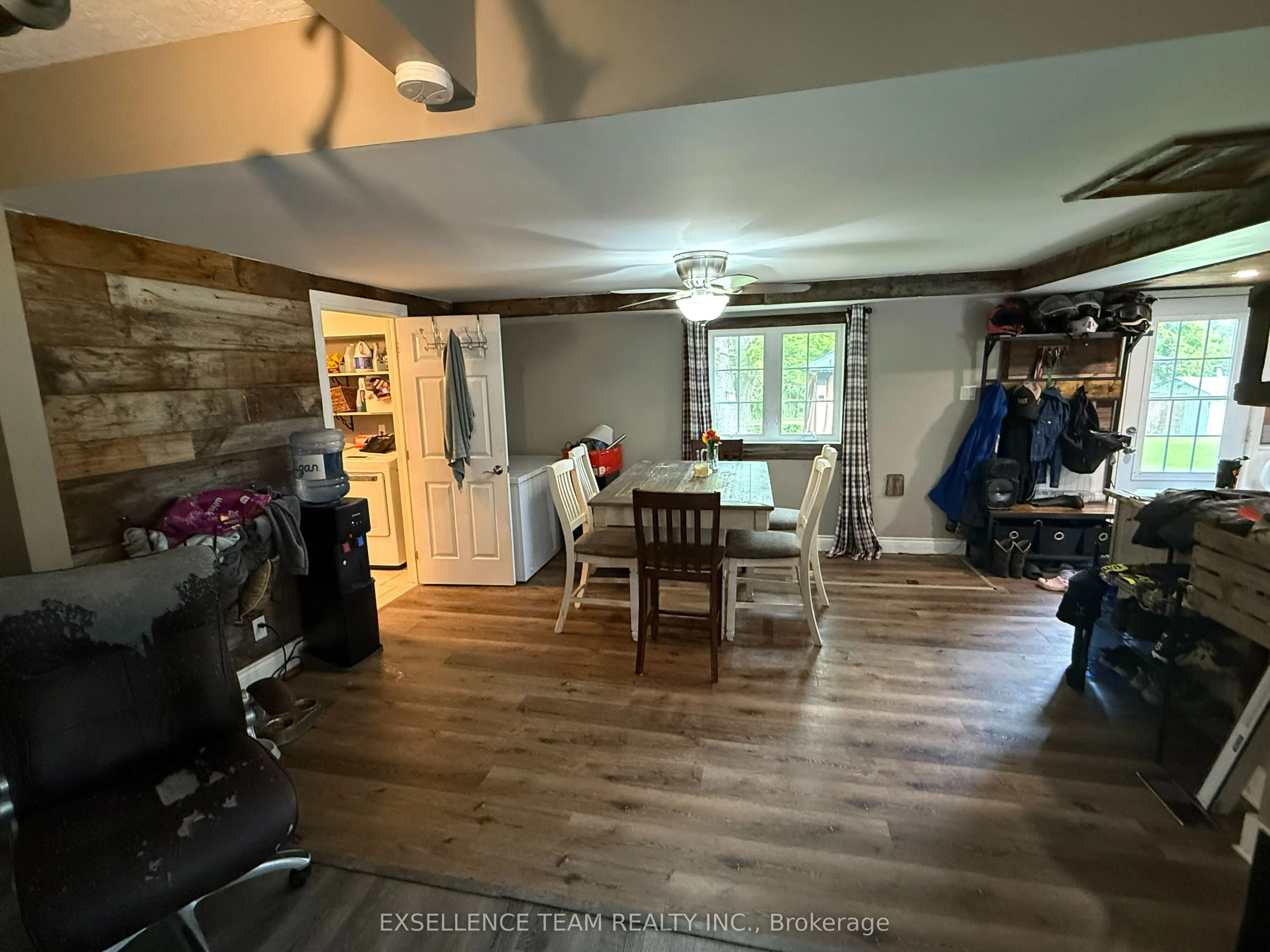 23 Mechanic Street E