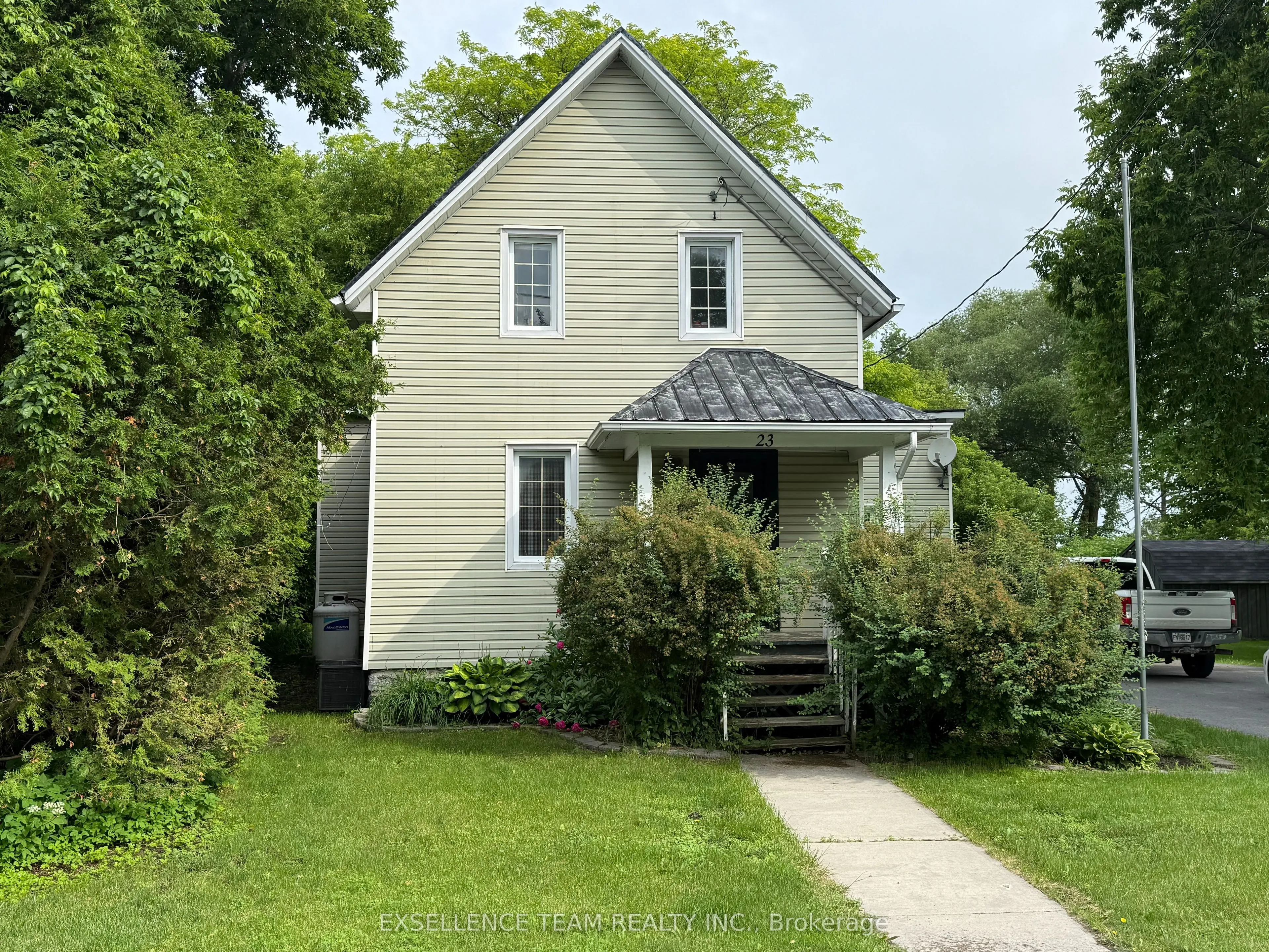 23 Mechanic Street E