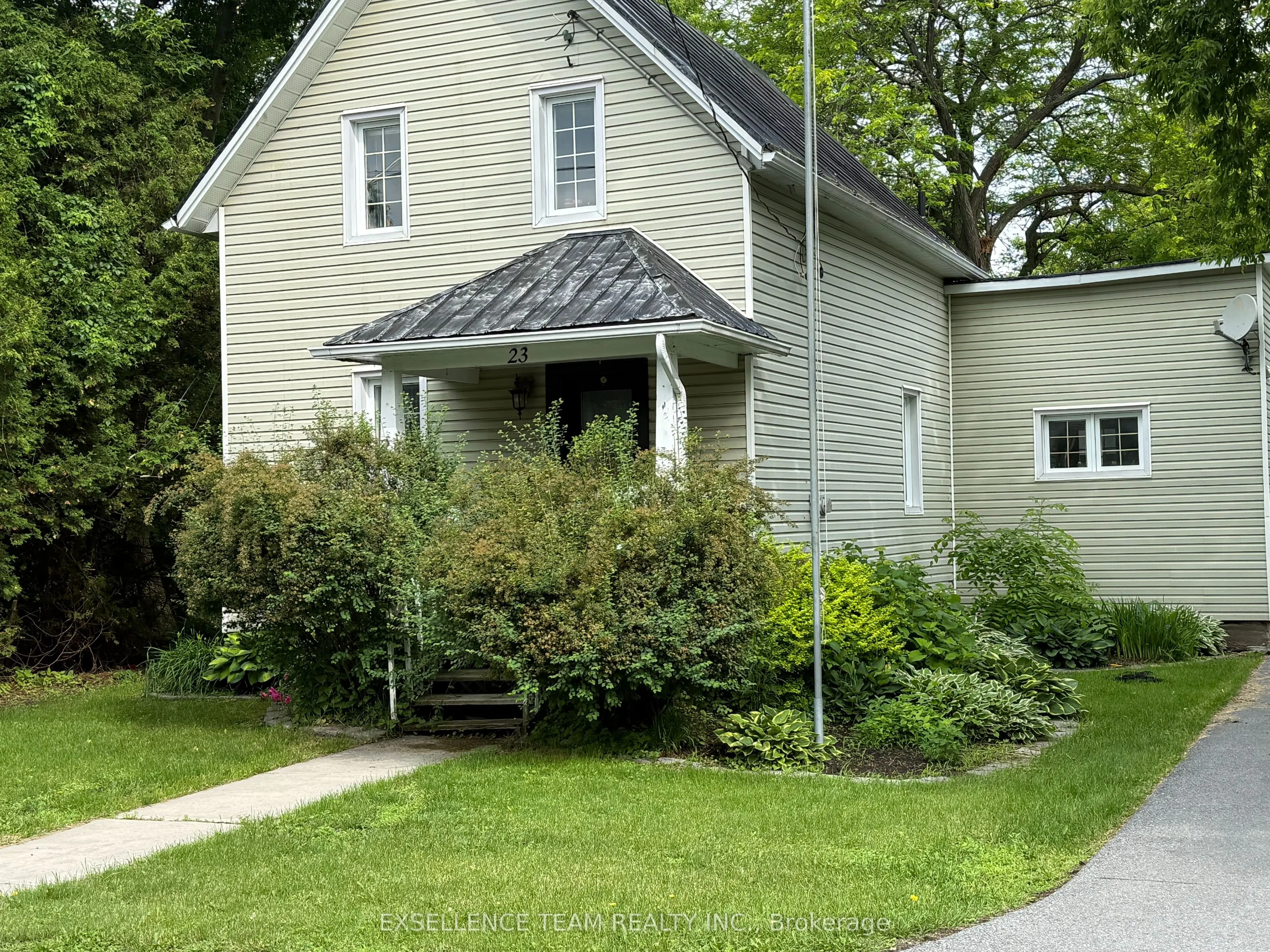 23 Mechanic Street E